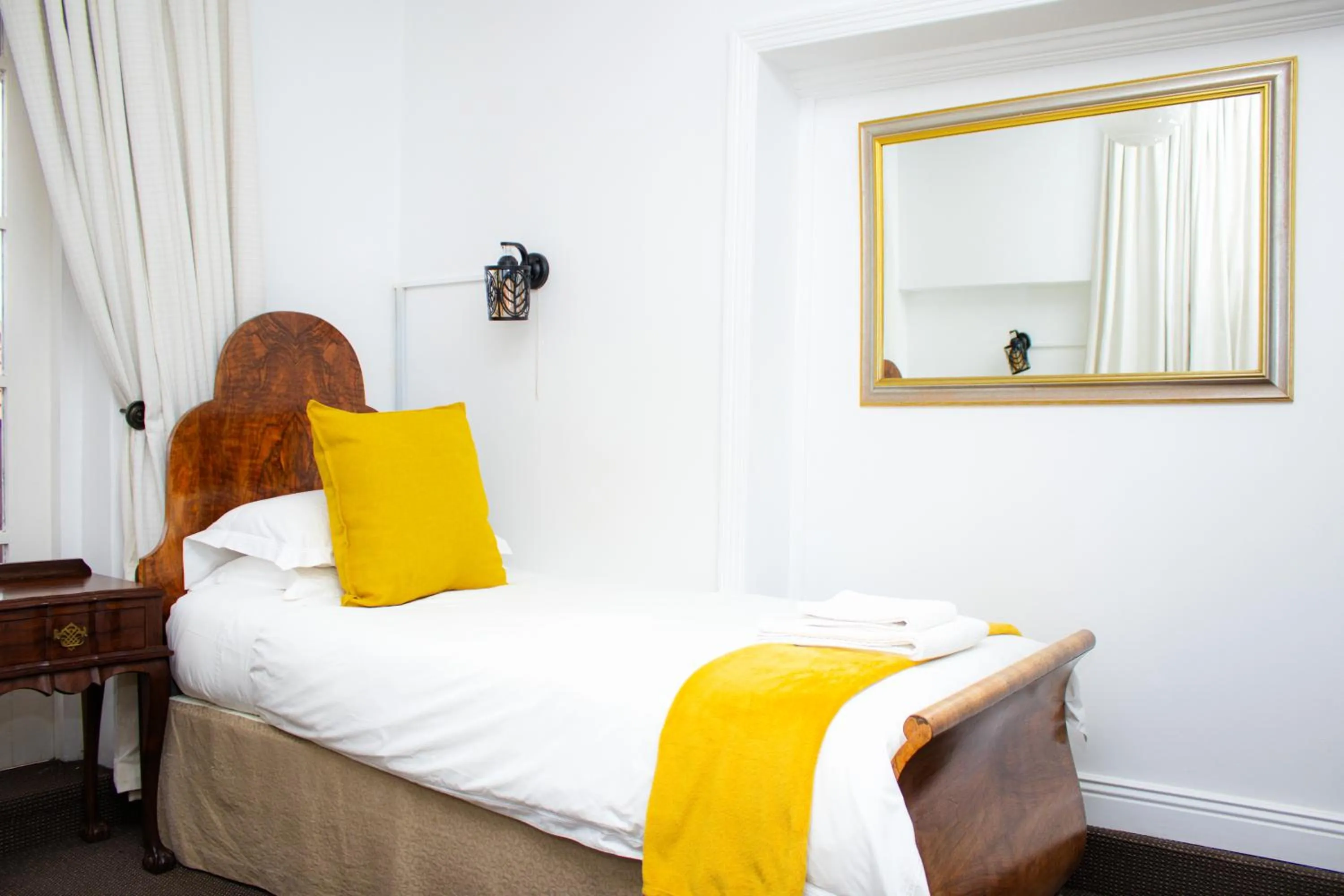 Bed in Roseland House