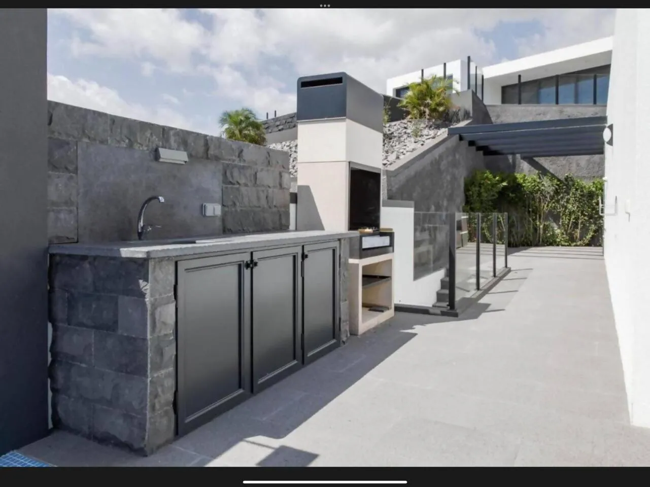 Property building in Villa Rubydom by Turin
