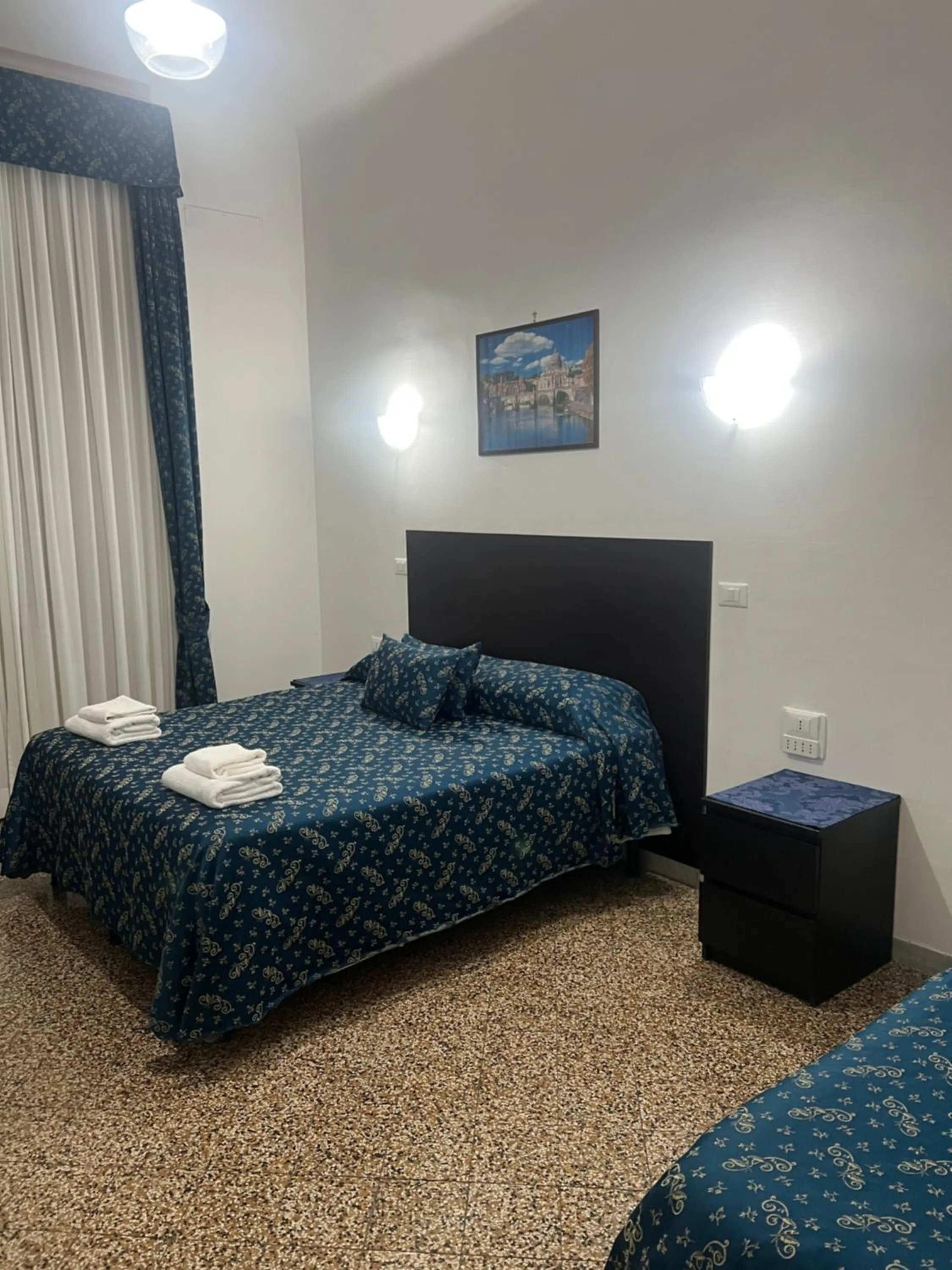 Bed in Ines Downtown B&B