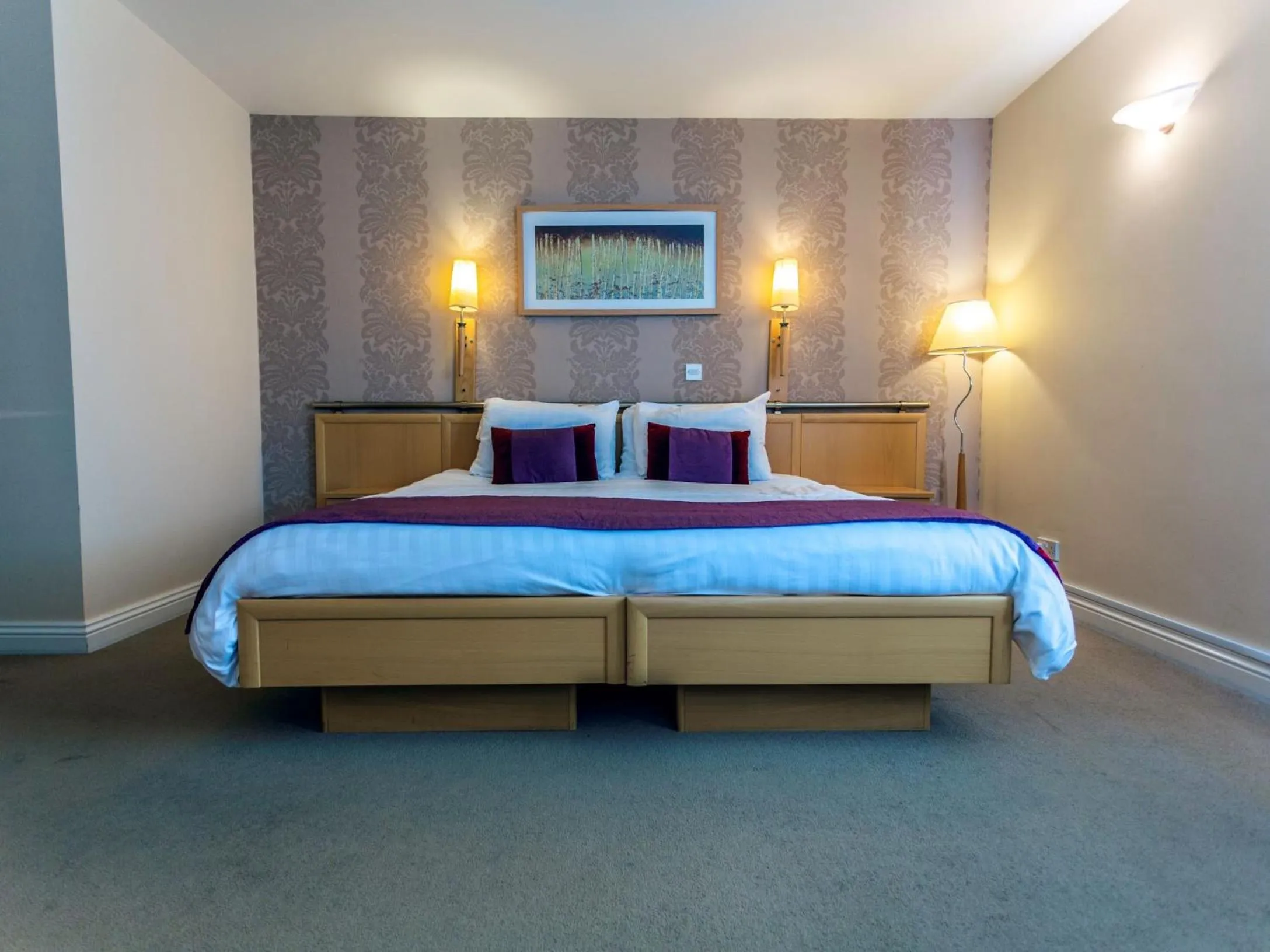 Bedroom, Bed in Holly Hill Inn