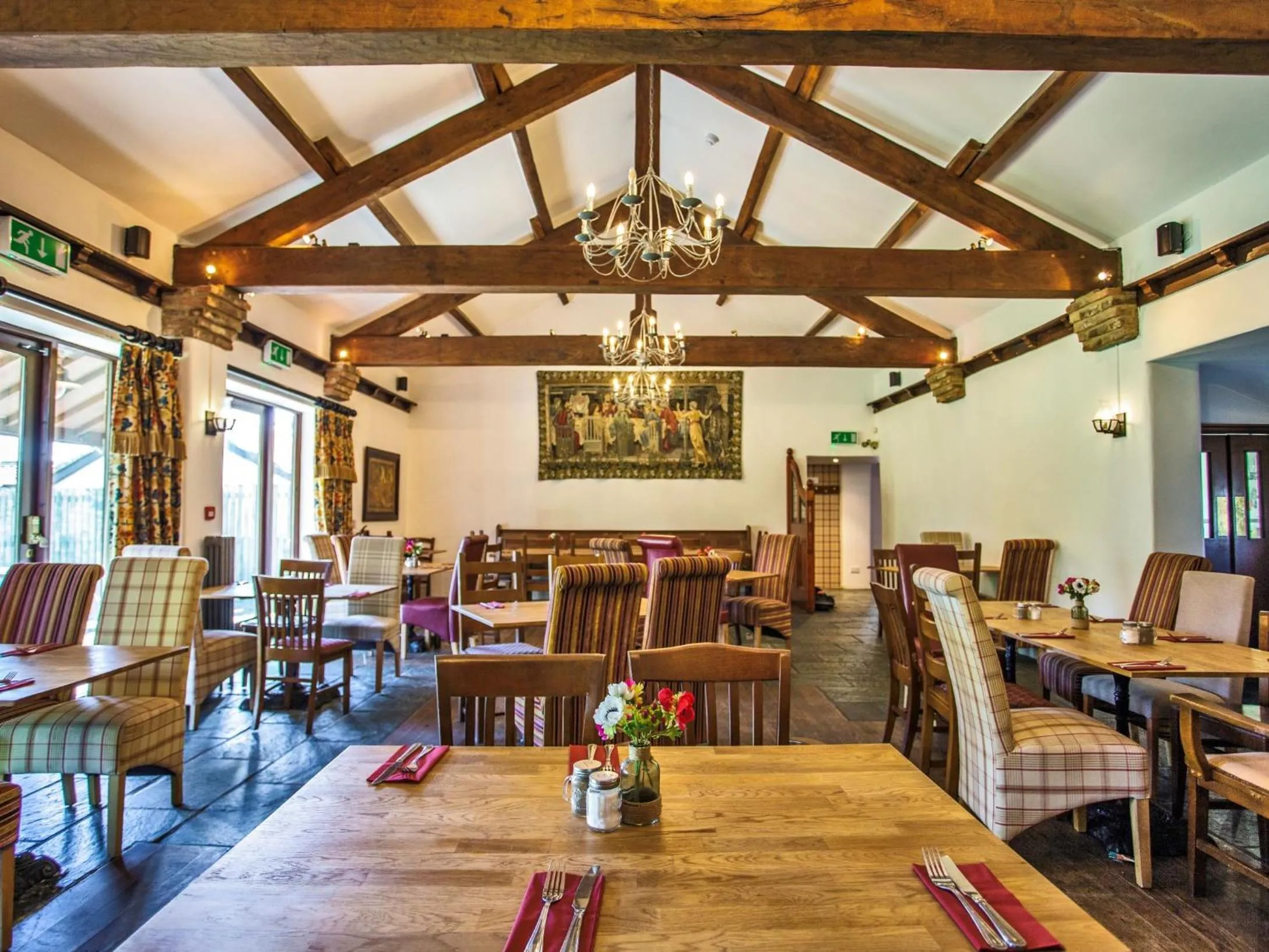 Dining area in Holly Hill Inn