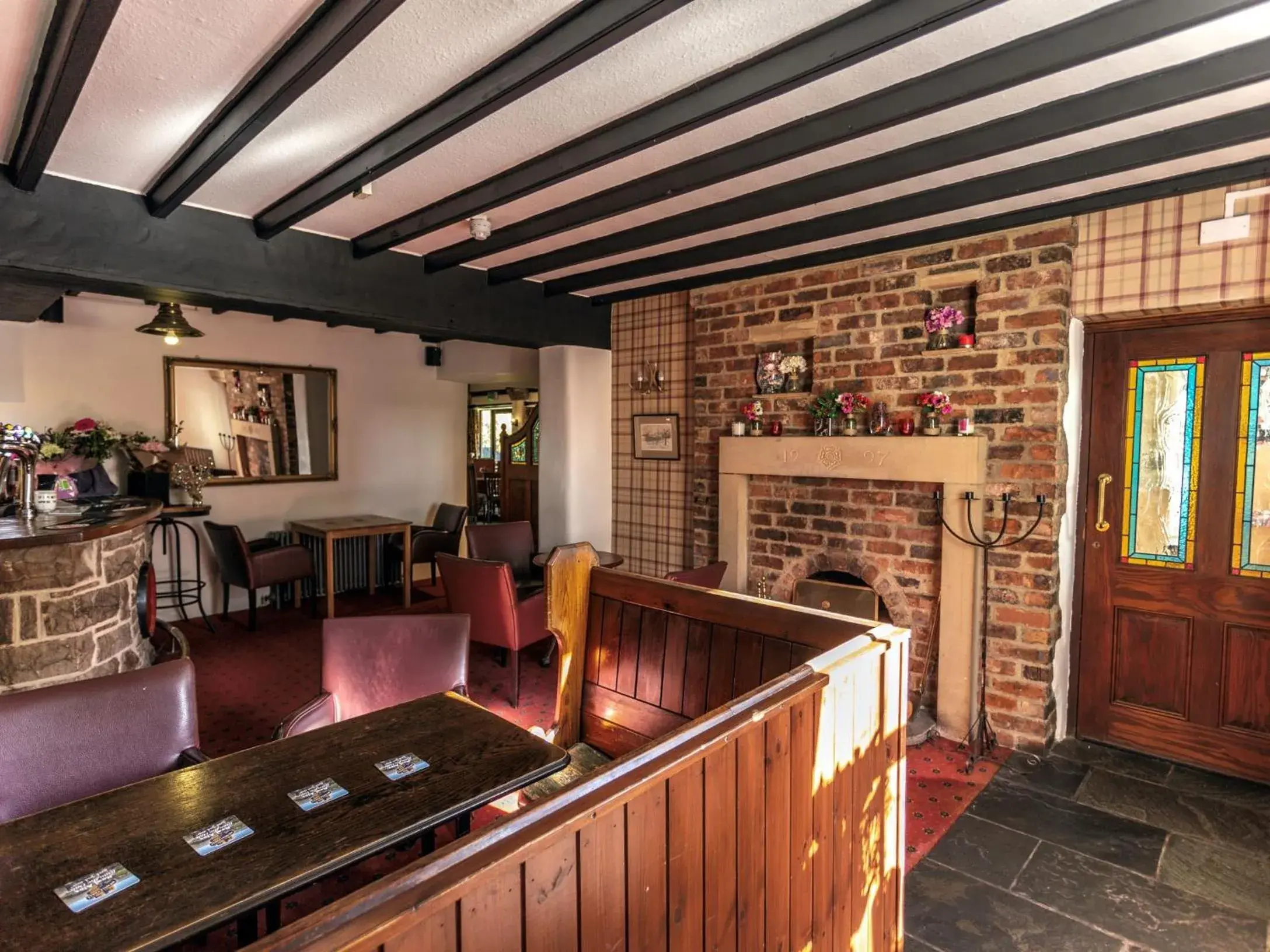 Lounge or bar in The Holly Hill Inn Lounge or bar in The Holly Hill Inn