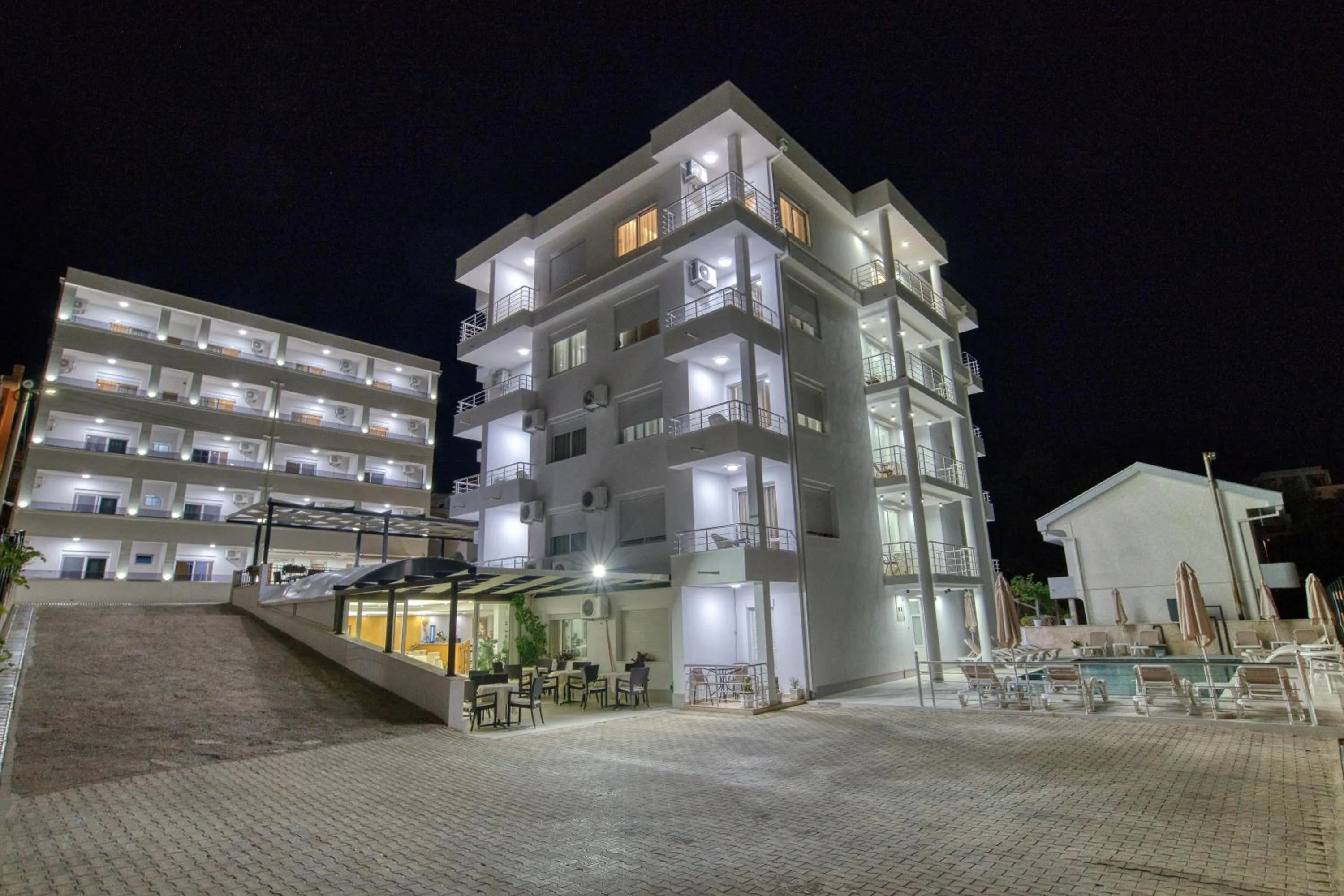 Property building in Aqua Lounge Aparthotel Ulcinj