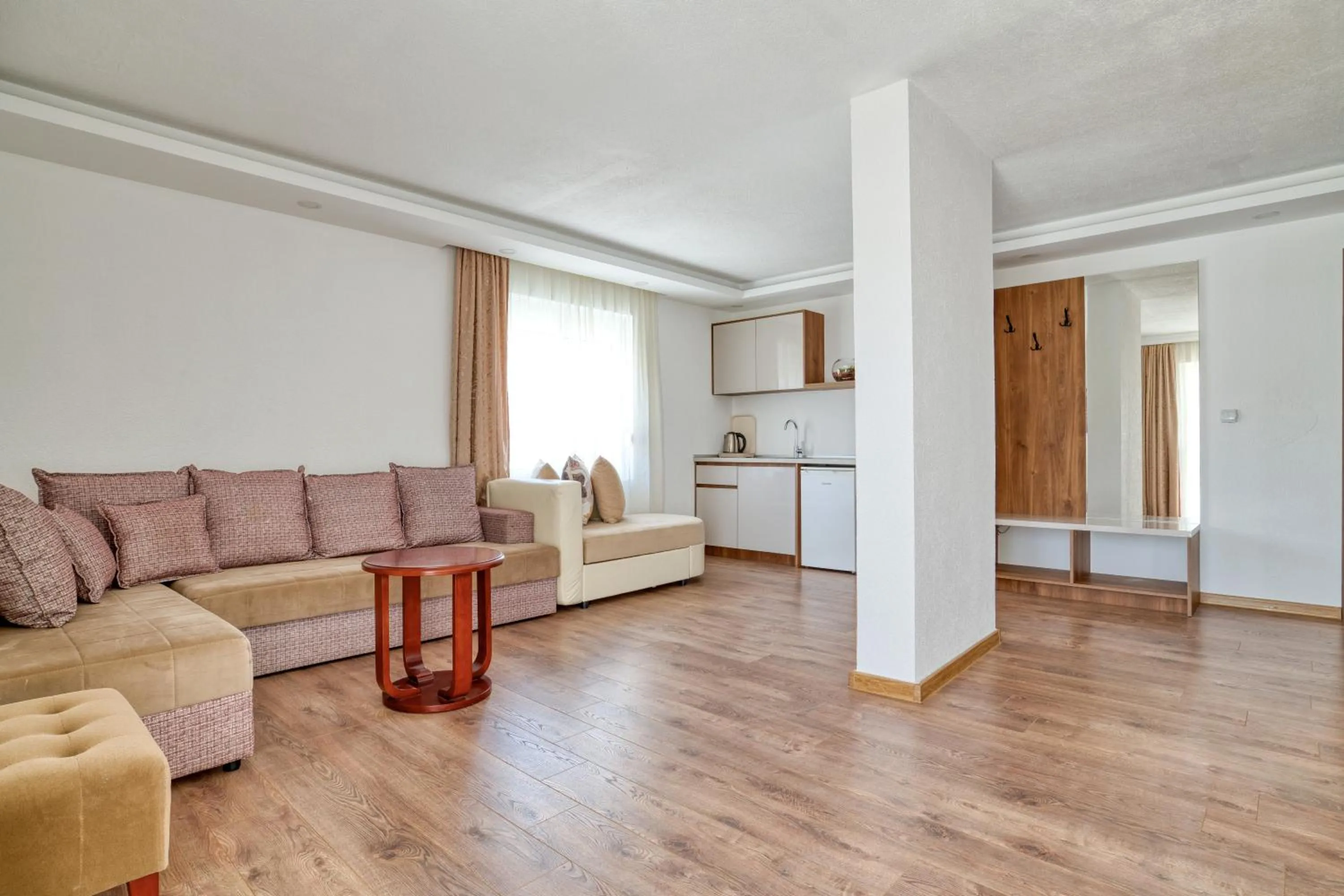 Kitchen or kitchenette in Aqua Lounge Aparthotel Ulcinj