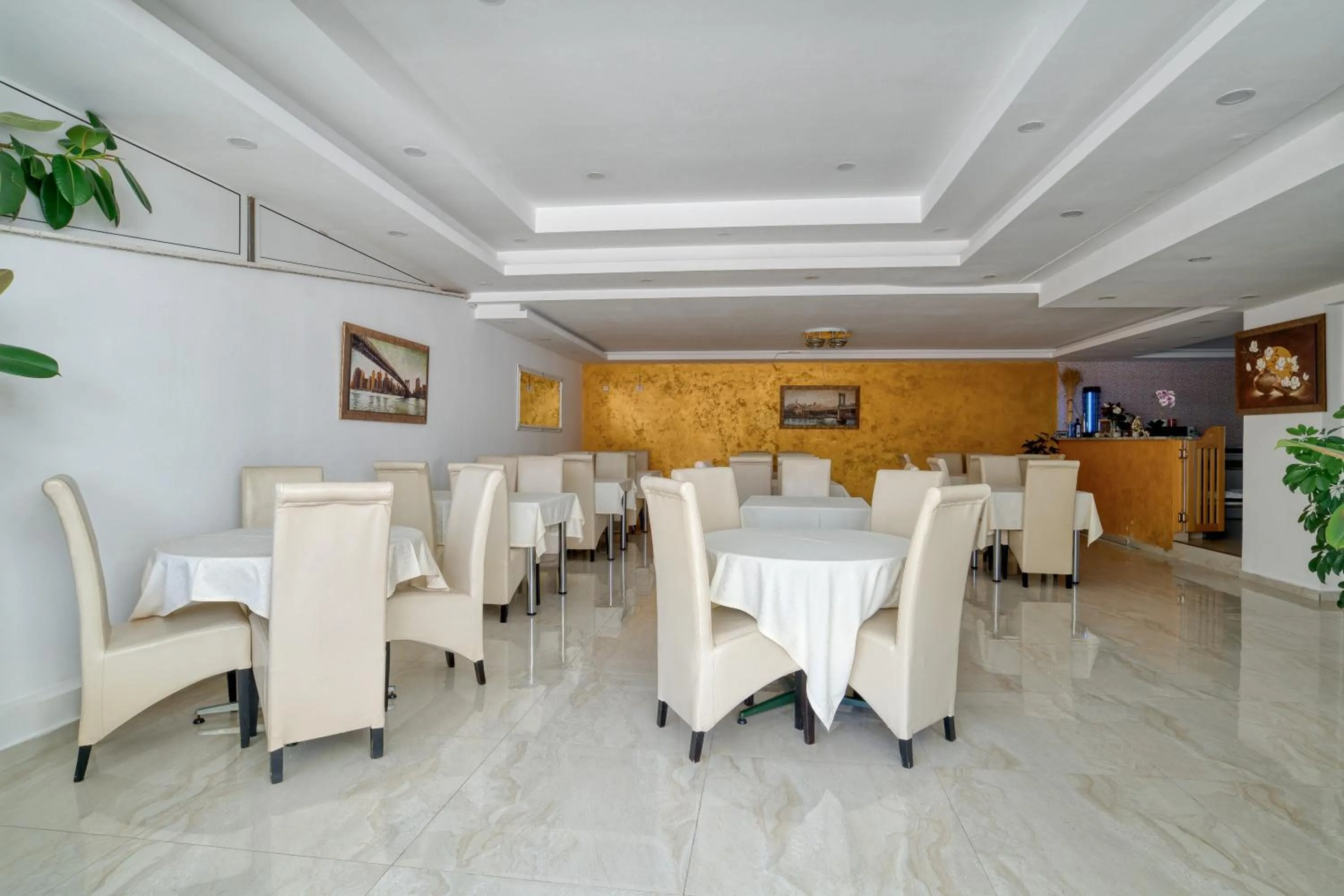 Restaurant/places to eat in Aqua Lounge Aparthotel Ulcinj