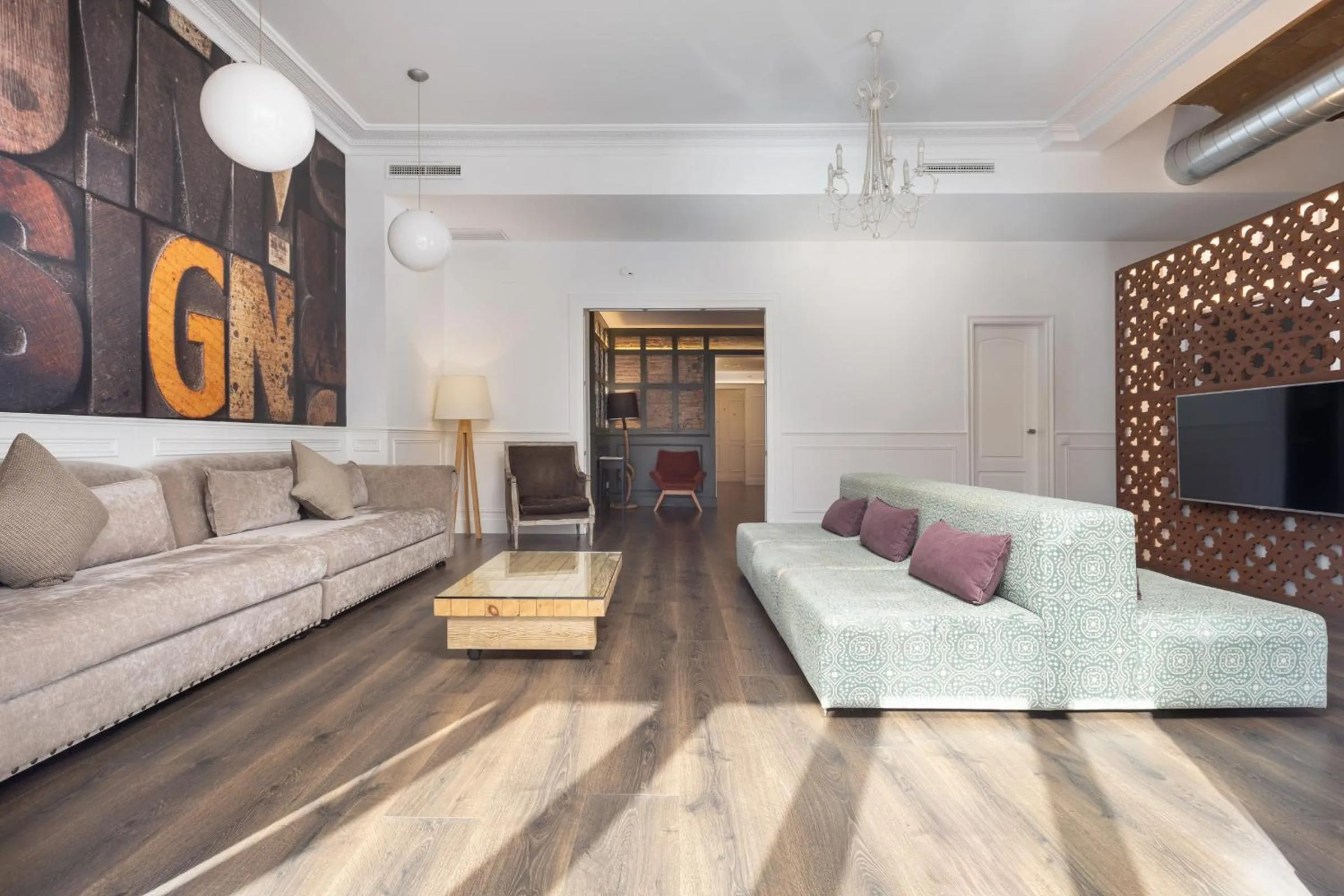 Living room in Enjoybcn Coliseum Apartments