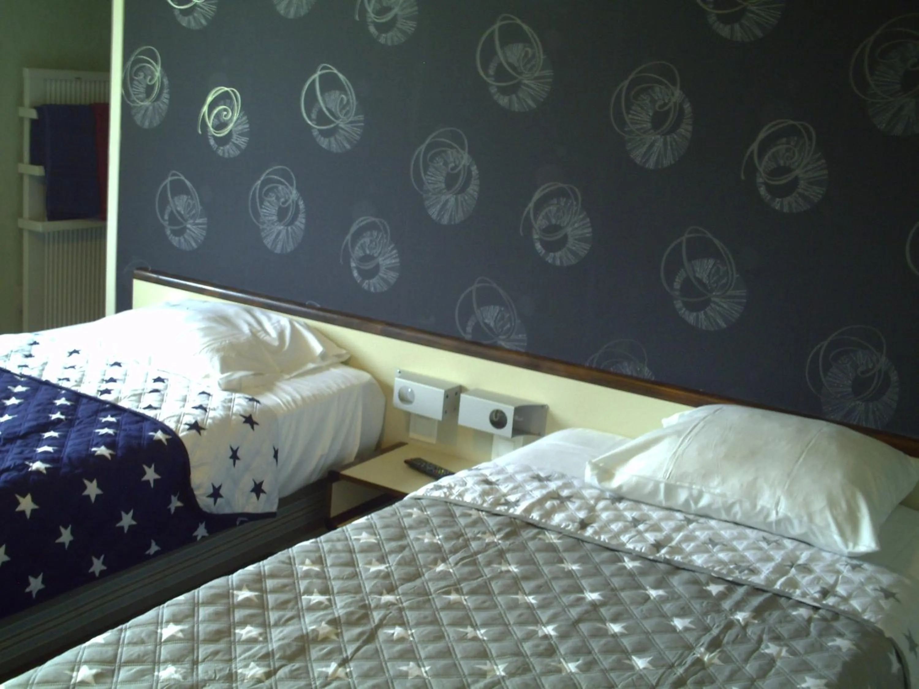 Decorative detail, Bed in Hôtel l'Eden