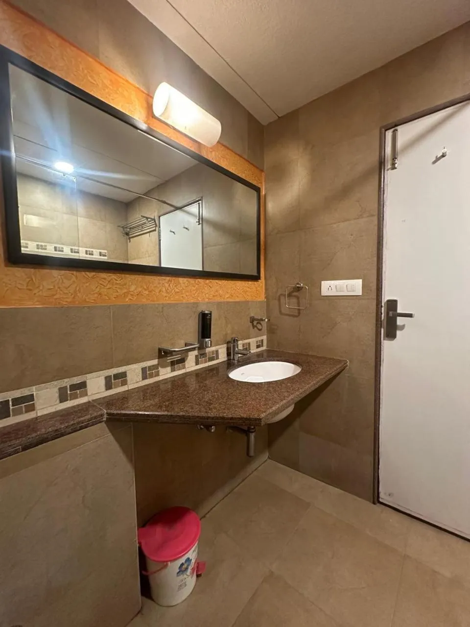 Bathroom in Hotel Mount Regency