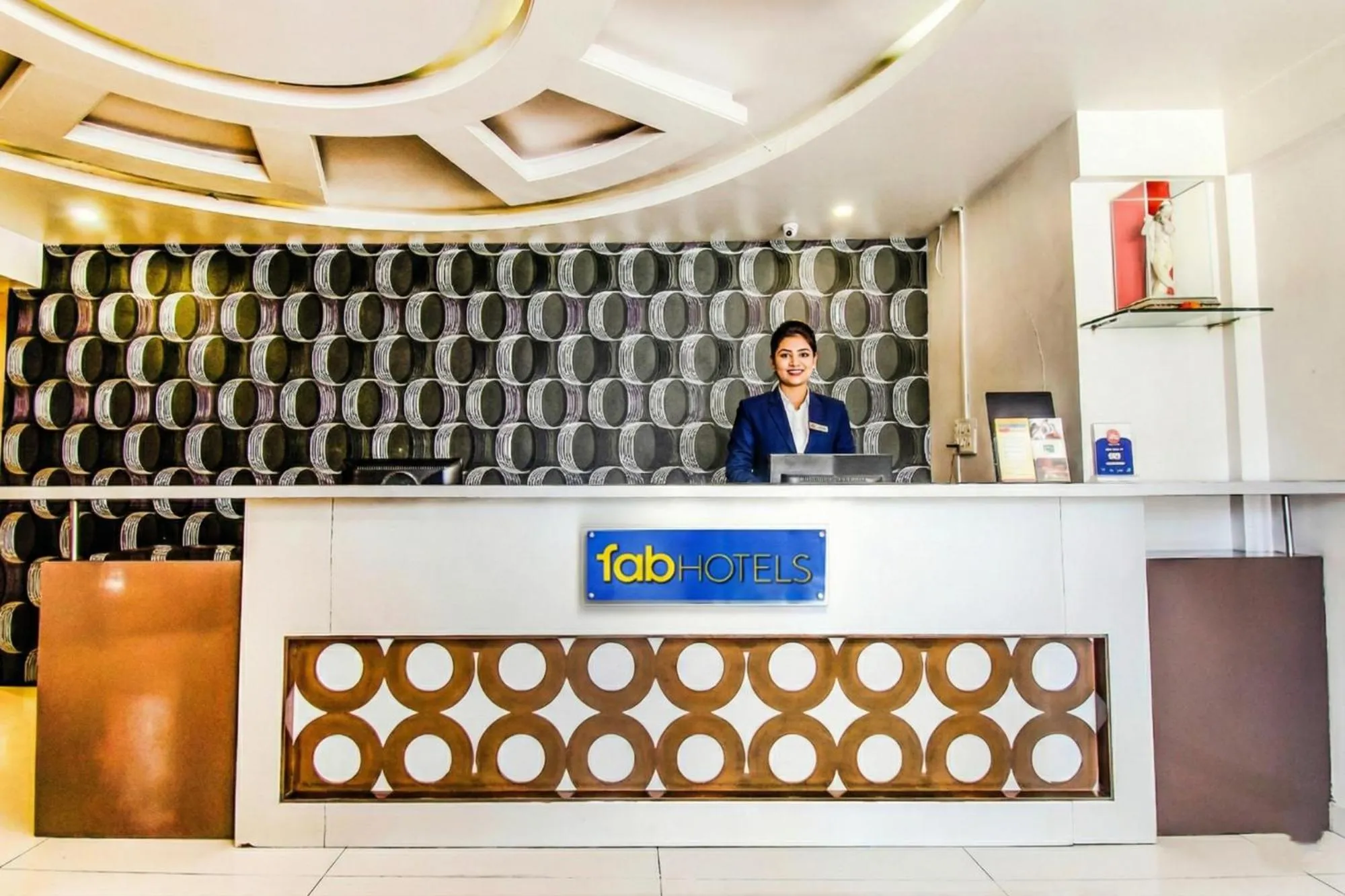 Lobby or reception in FabHotel Prime Sanket Inn