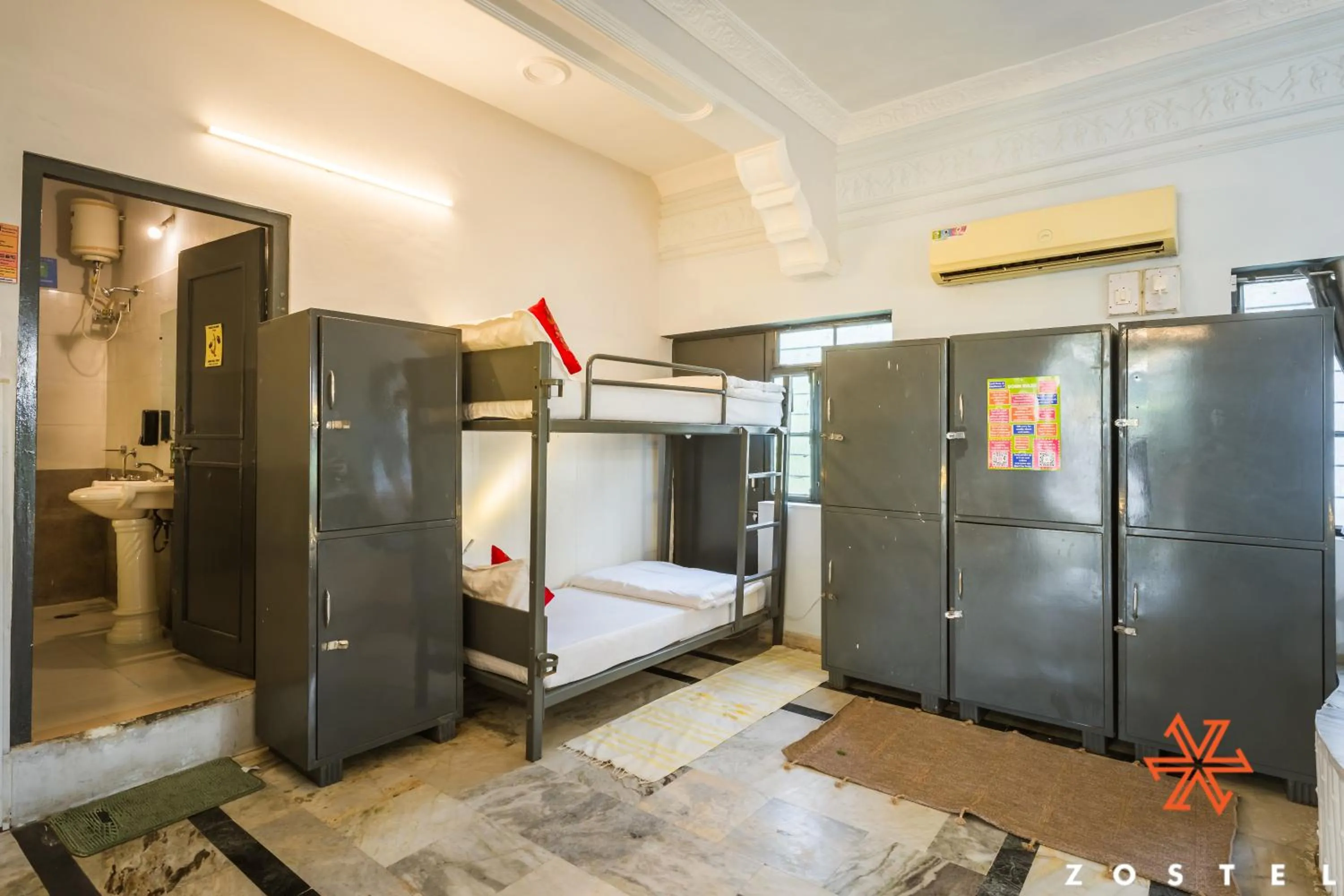 Bed in Zostel Pushkar