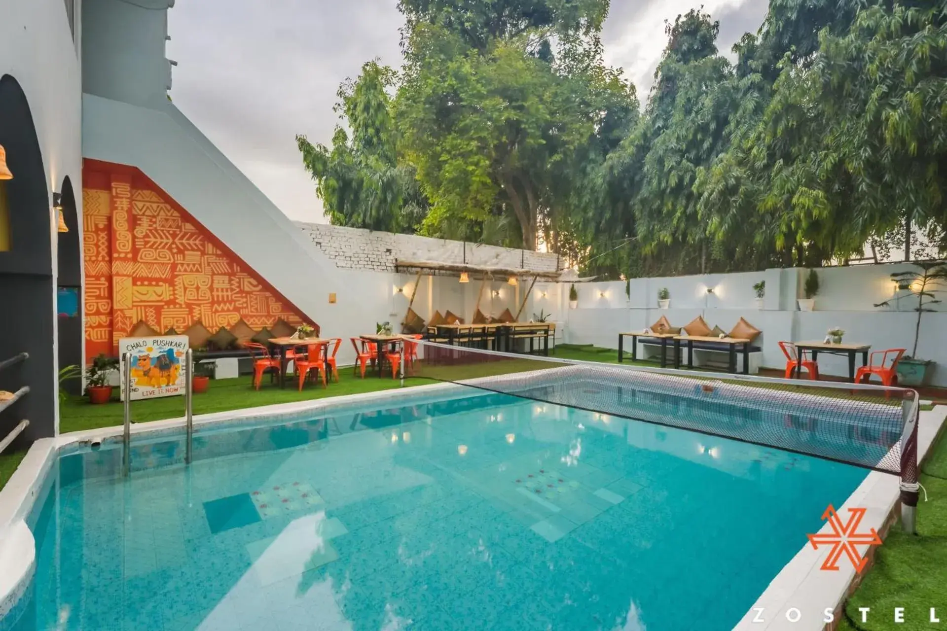 Swimming pool in Zostel Pushkar Swimming pool in Zostel Pushkar