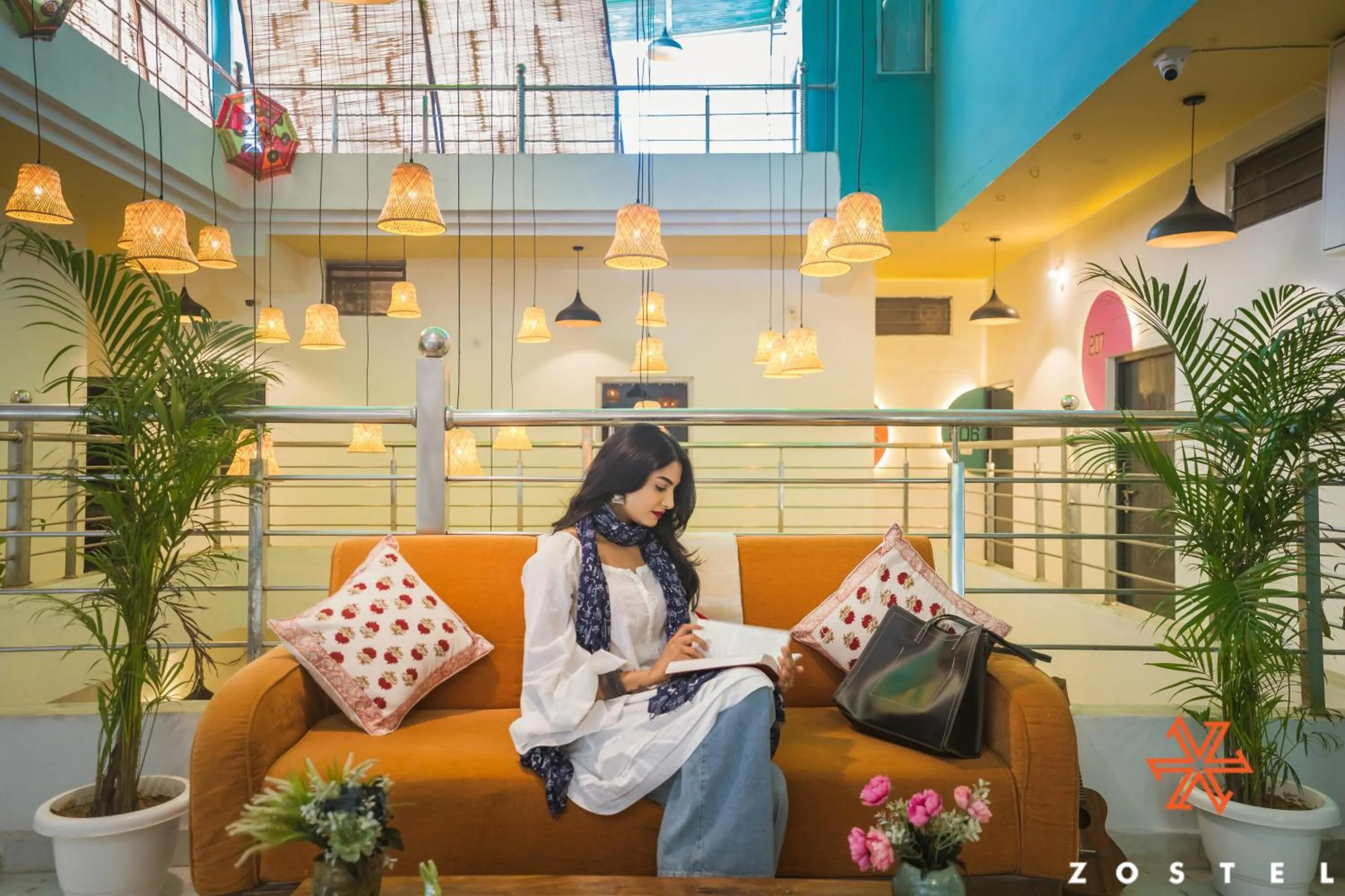 Living room in Zostel Pushkar