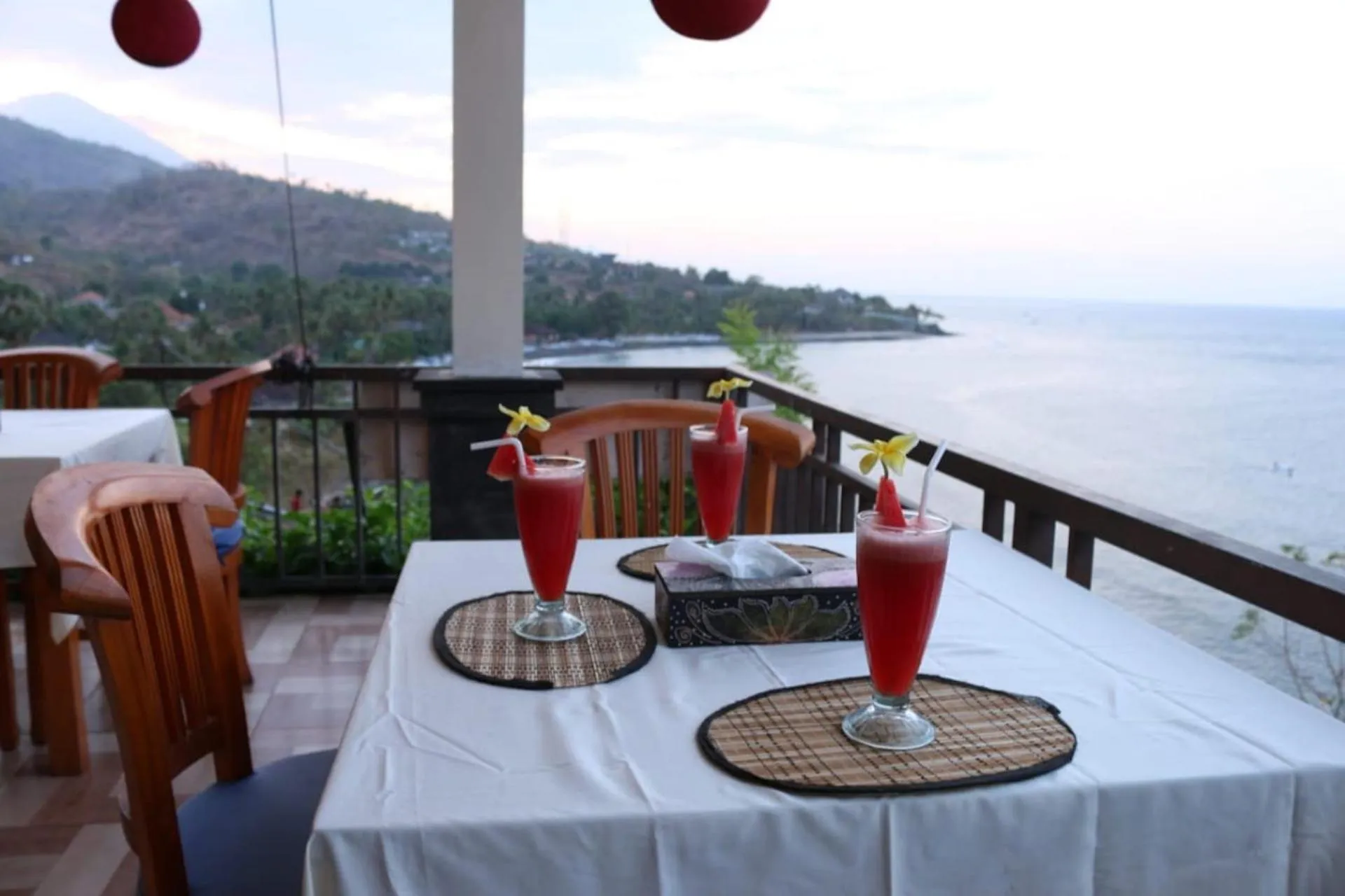 Restaurant/places to eat in Shankara Parada Villas