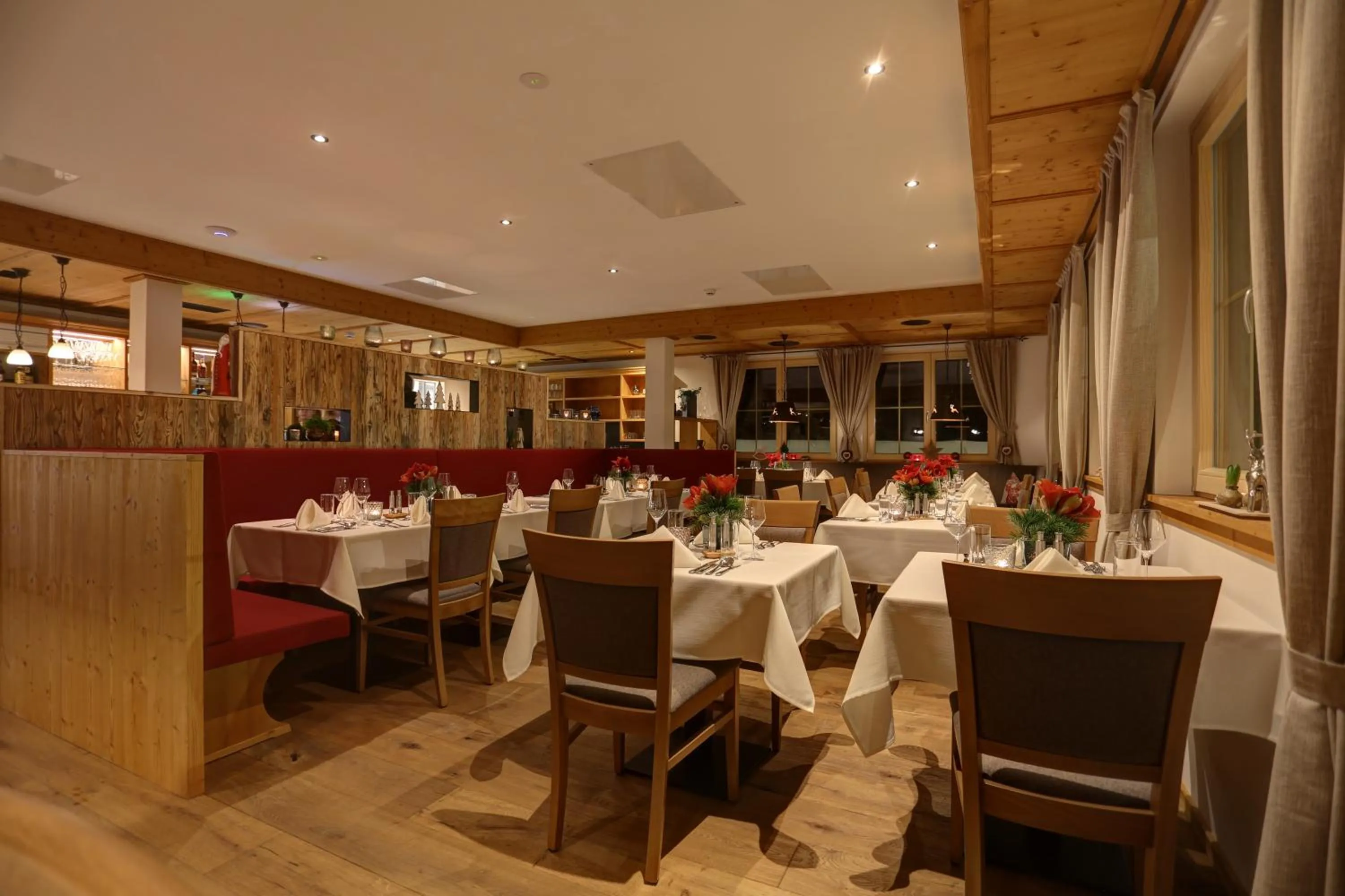 Restaurant/places to eat in Kösslerhof