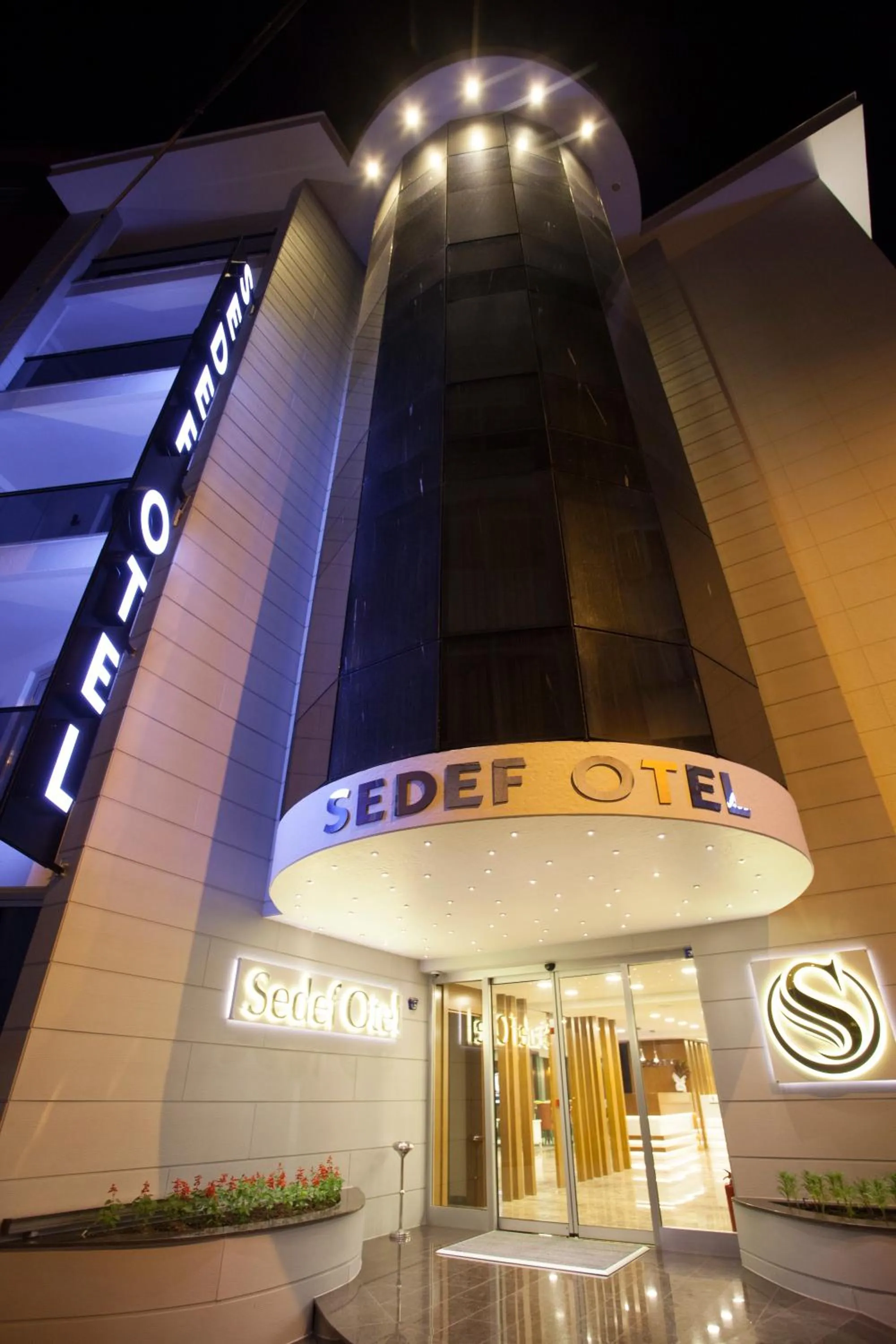 Property building in Giresun Sedef Hotel