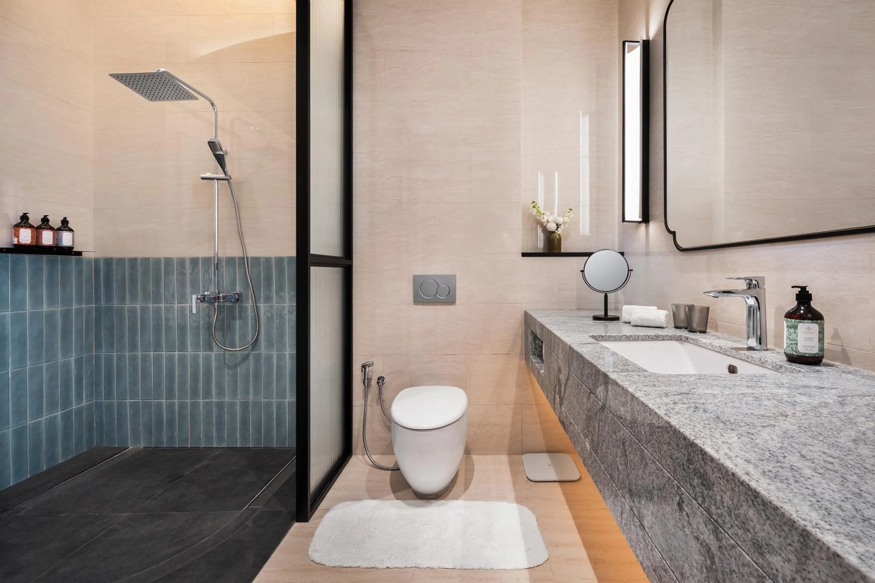 Shower in Cheong Fatt Tze - The Qing Suites