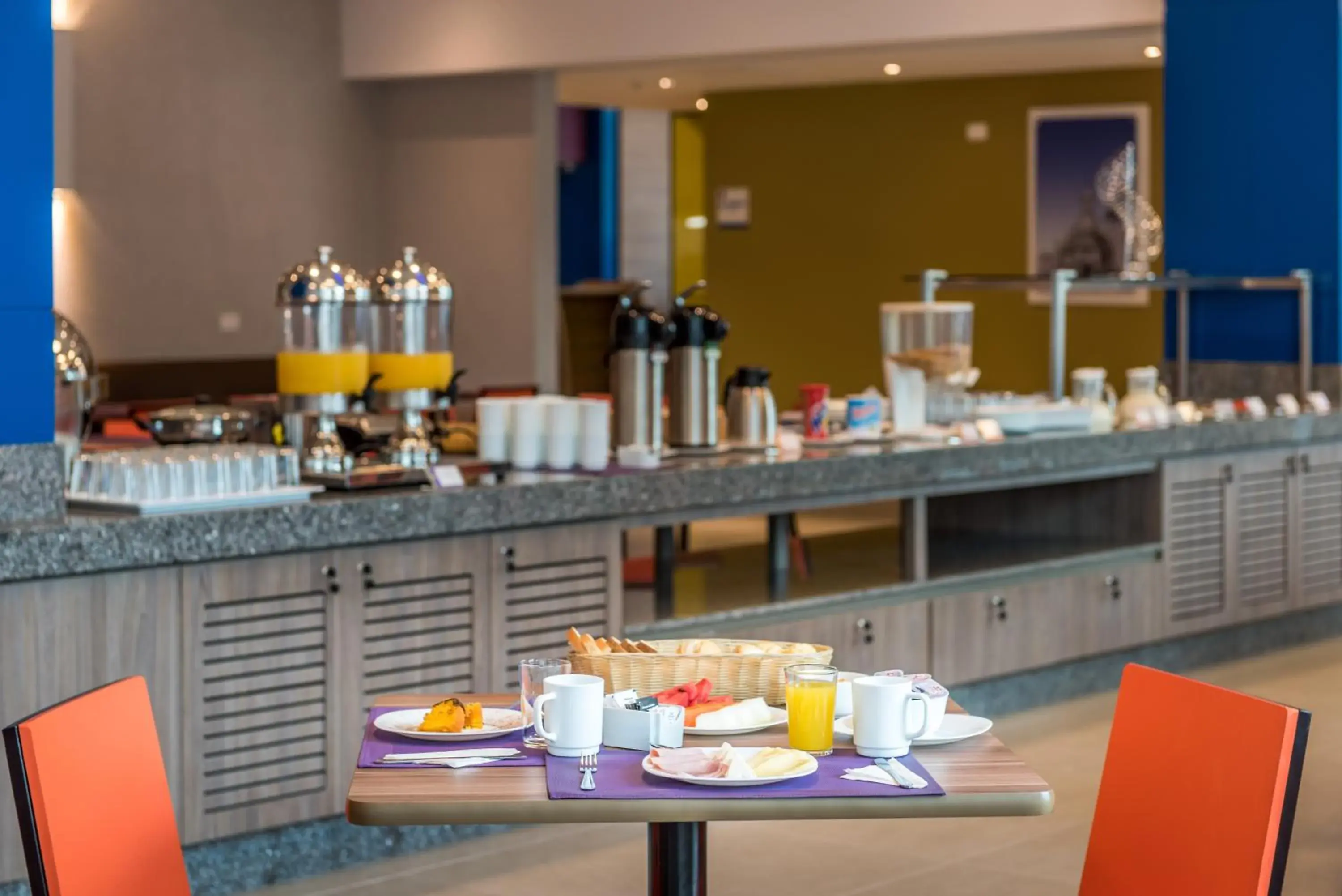 Restaurant/places to eat in Go Inn Hotel Curitiba Restaurant/places to eat in Go Inn Hotel Curitiba