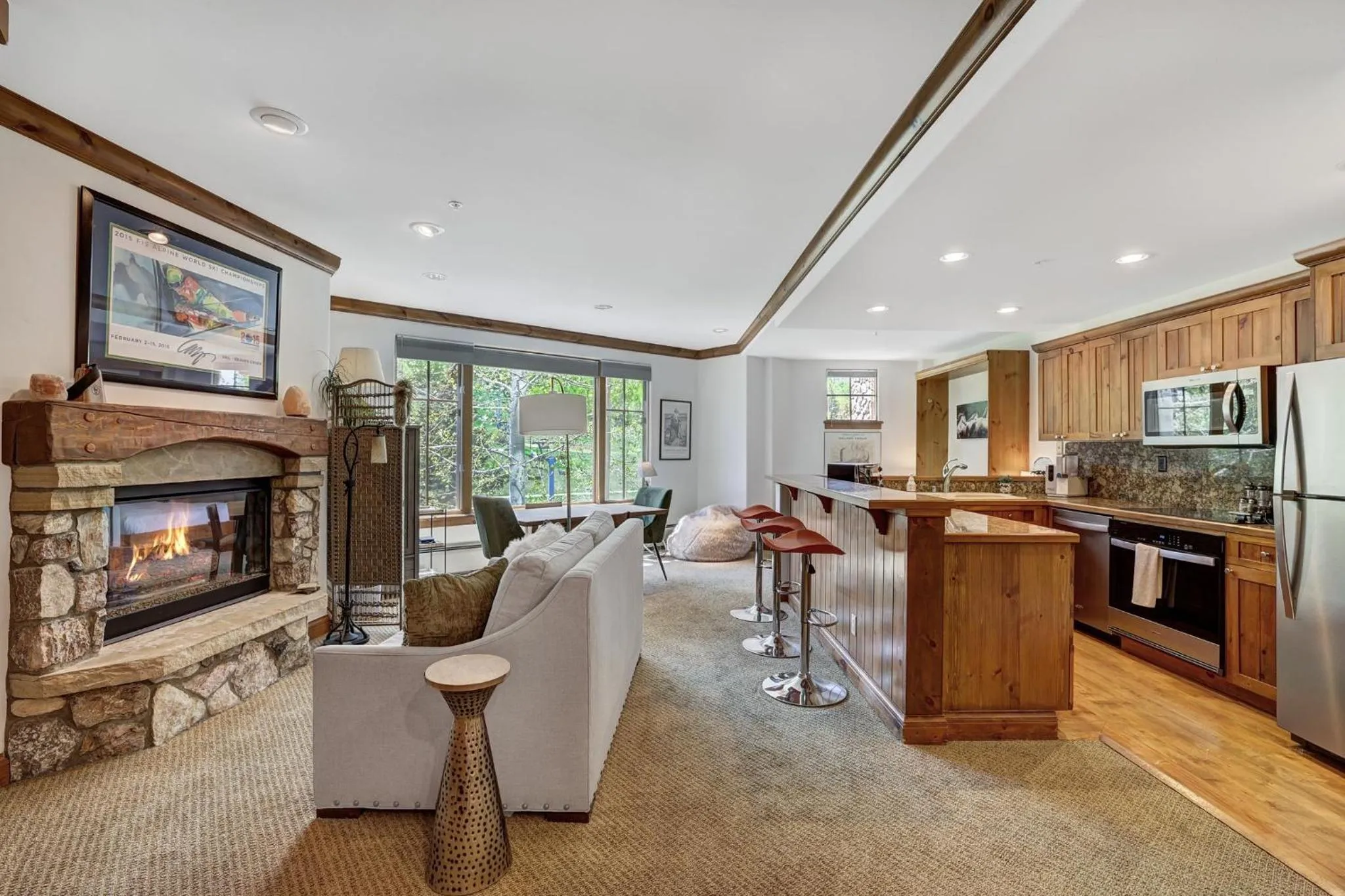 Living room in Elkhorn Lodge
