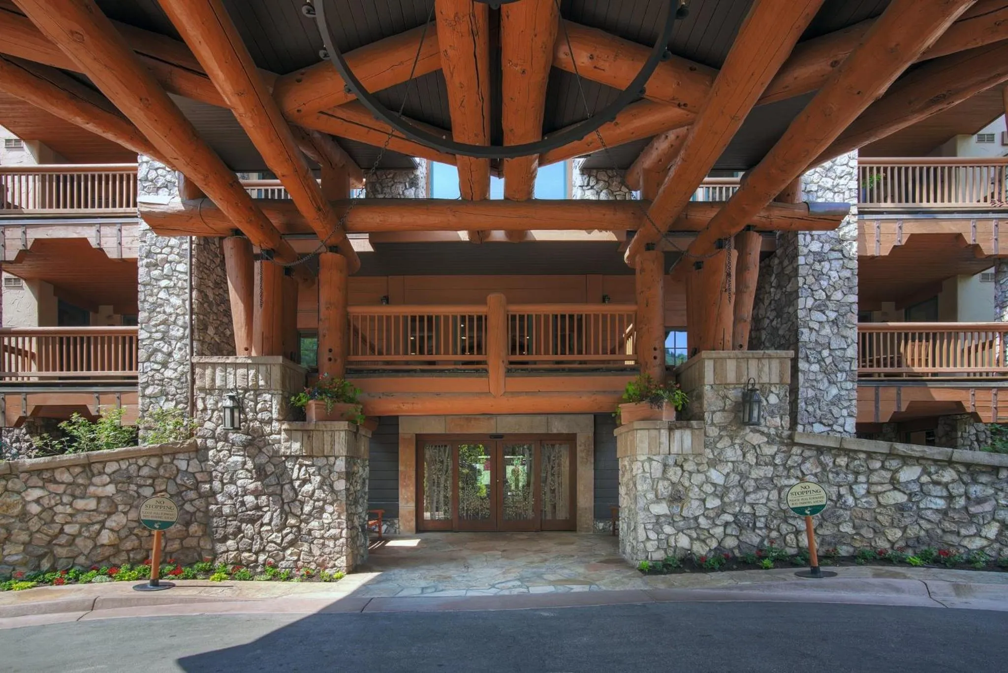 Property building in Elkhorn Lodge