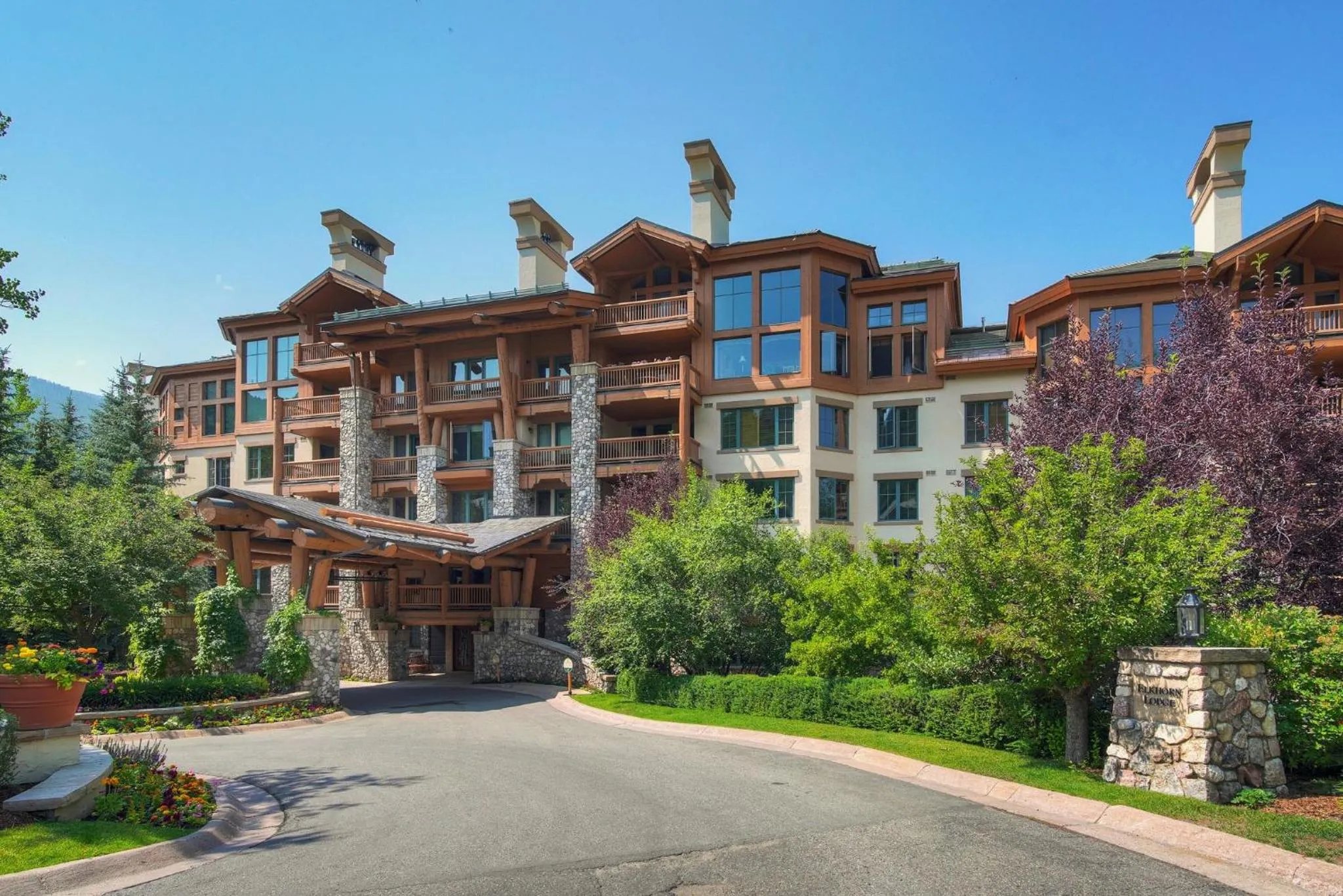 Property building in Elkhorn Lodge, A Vail Resorts Property