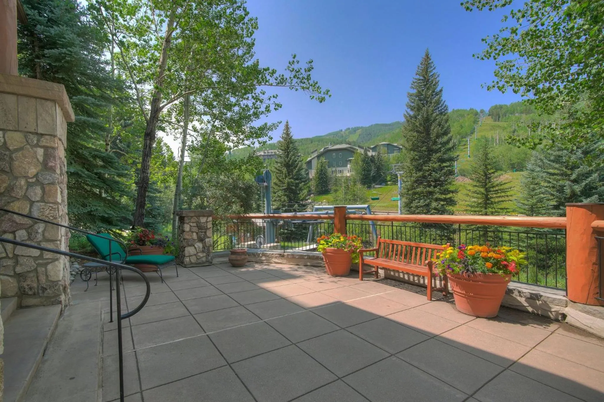 Property building in Elkhorn Lodge, A Vail Resorts Property