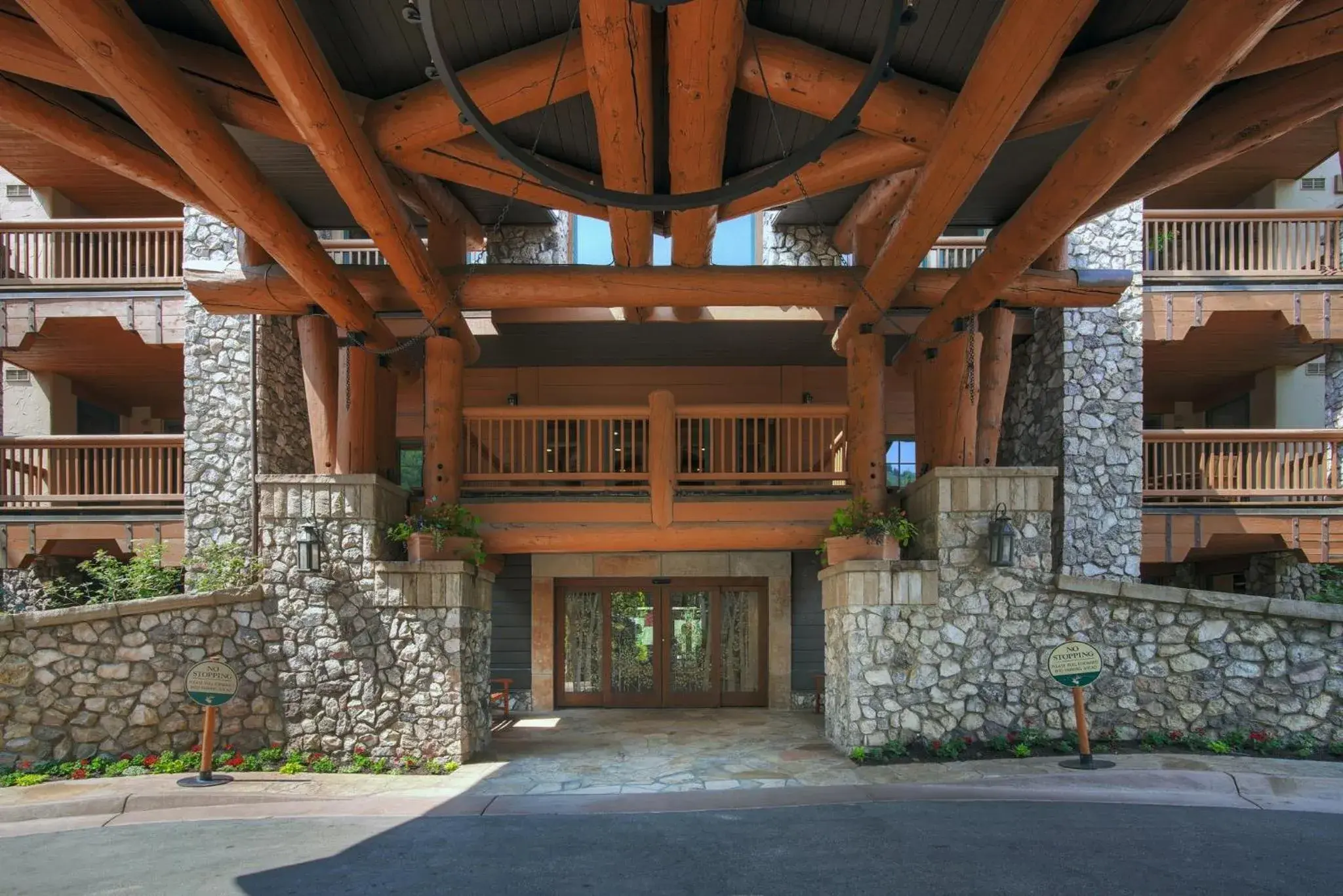Property building in Elkhorn Lodge, A Vail Resorts Property Property building in Elkhorn Lodge, A Vail Resorts Property