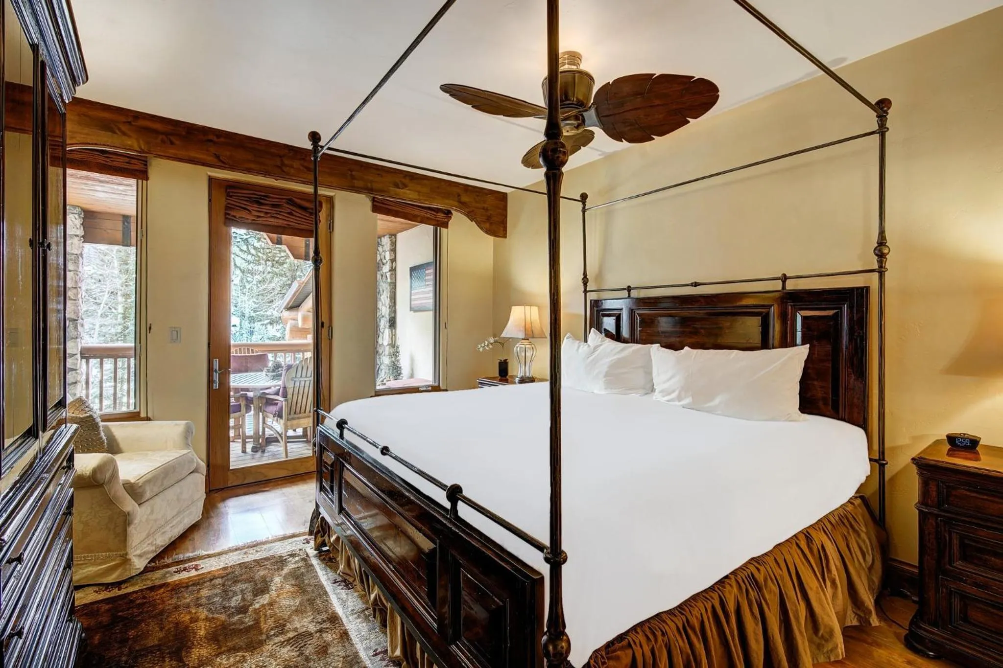 Bedroom, Bed in Elkhorn Lodge