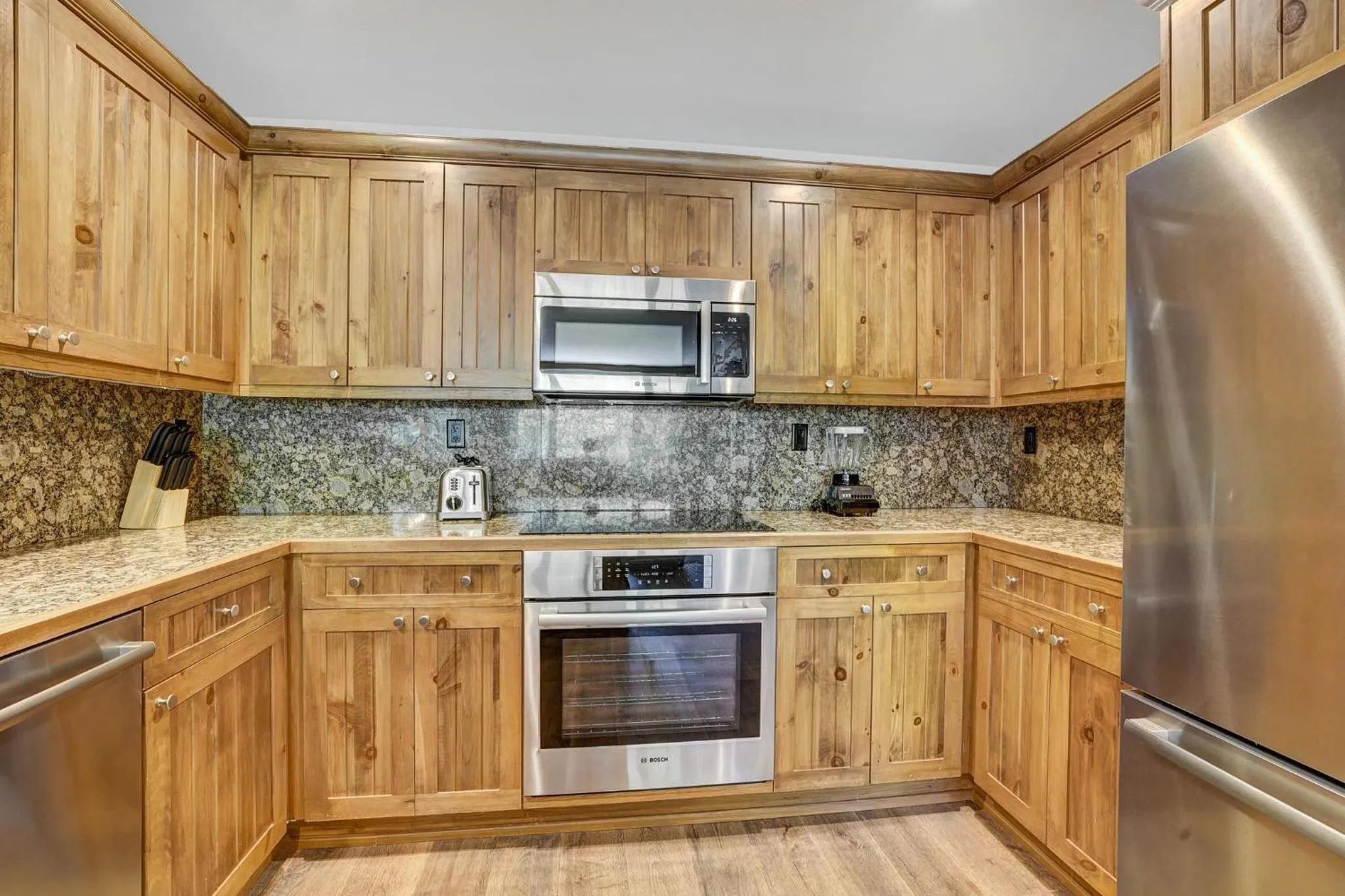Communal kitchen in Elkhorn Lodge, A Vail Resorts Property