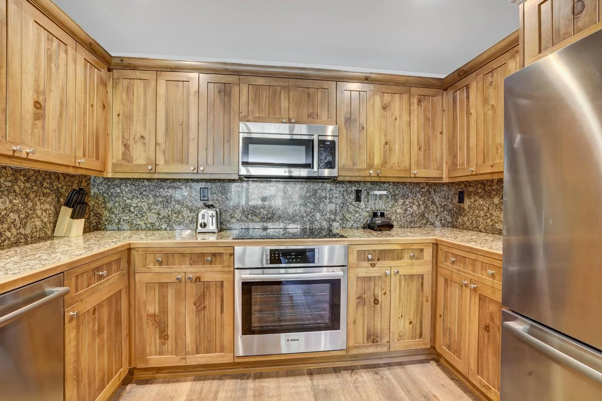Communal kitchen in Elkhorn Lodge