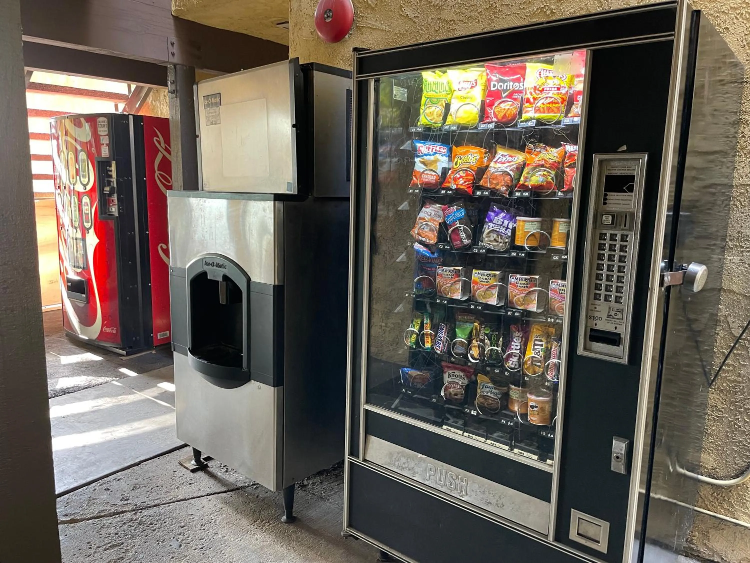 vending machine in Sierra Inn