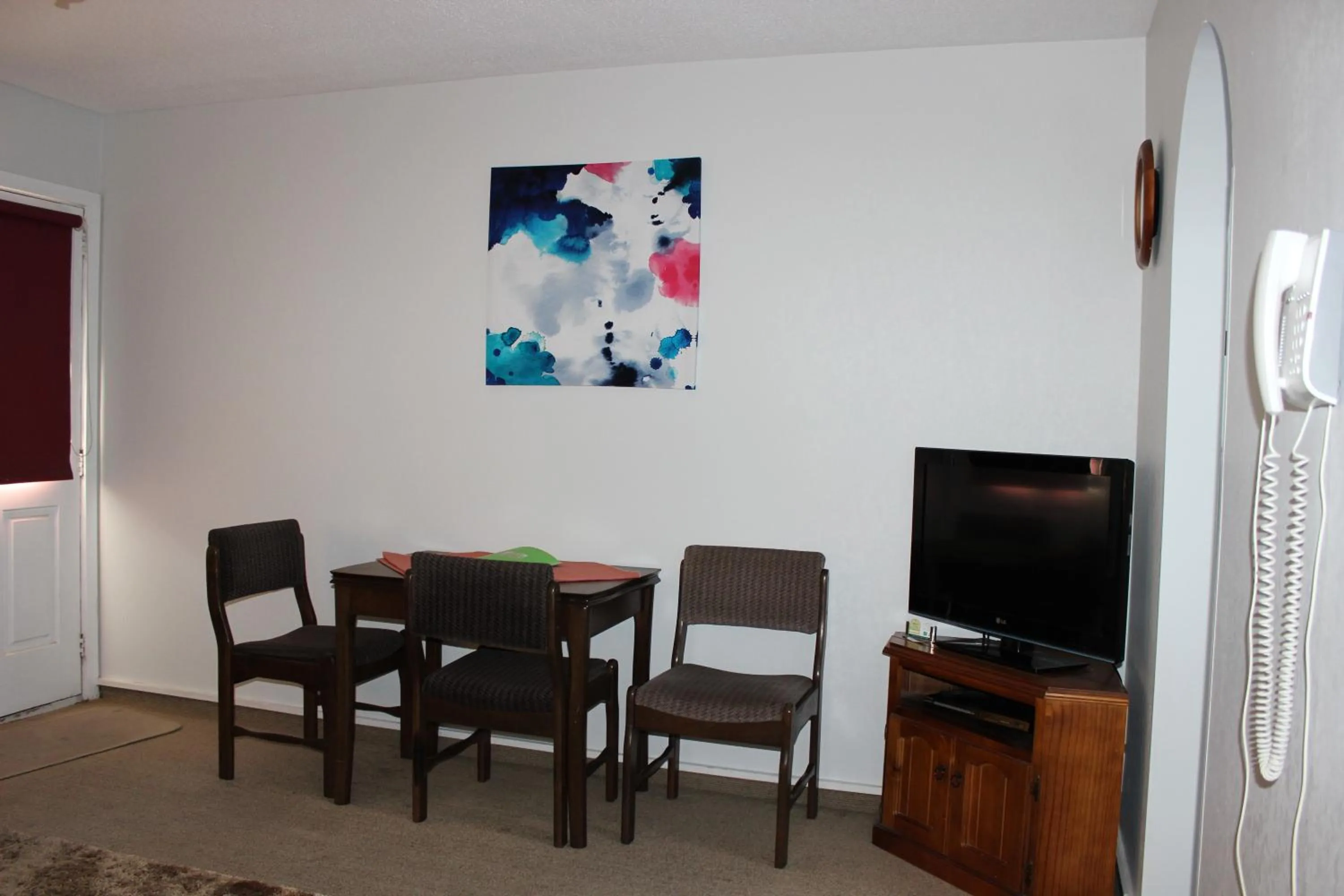 Living room in Earnslaw Motel