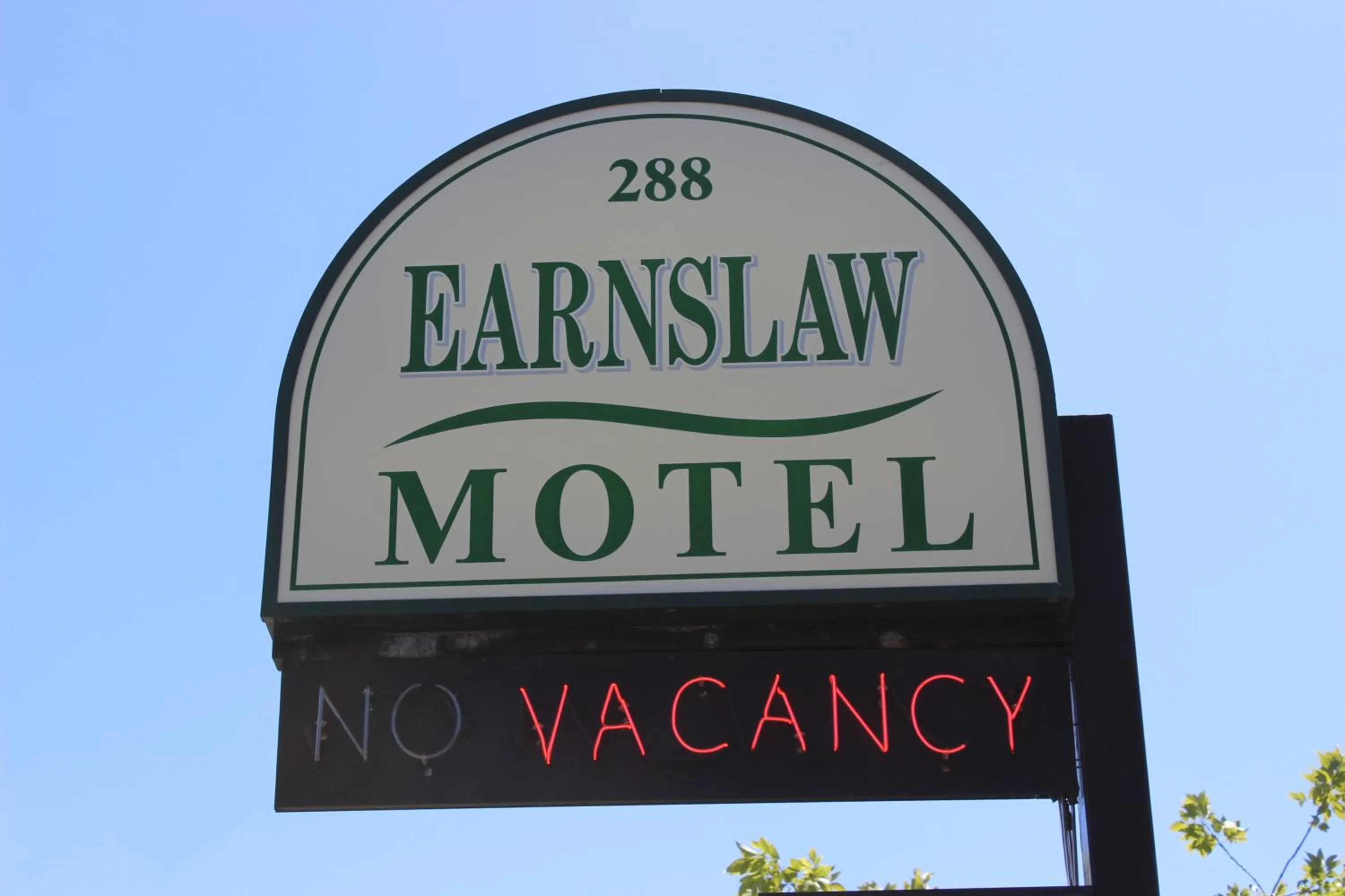 Property logo or sign in Earnslaw Motel
