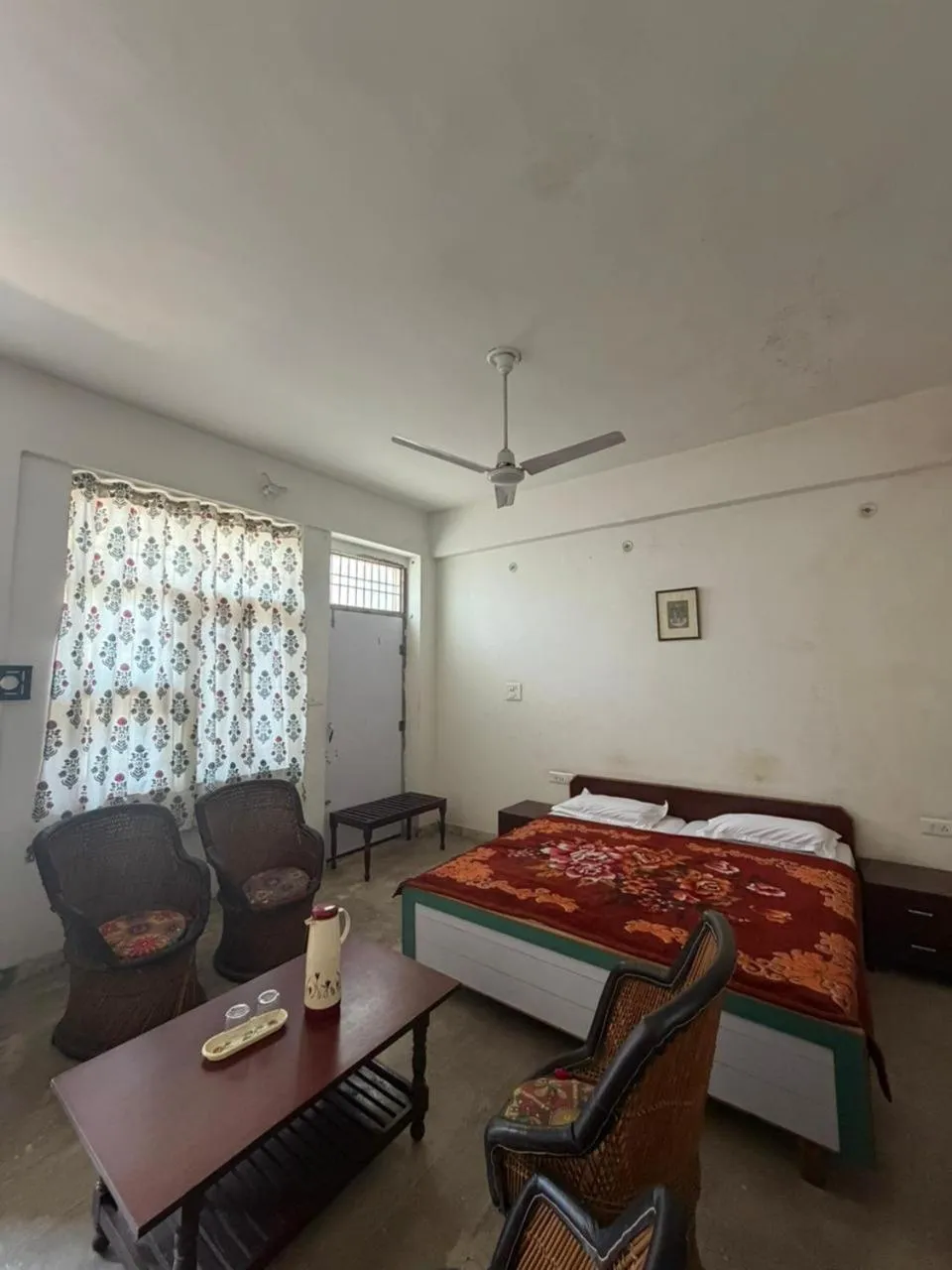 Bedroom, Bed in Doongri Haveli