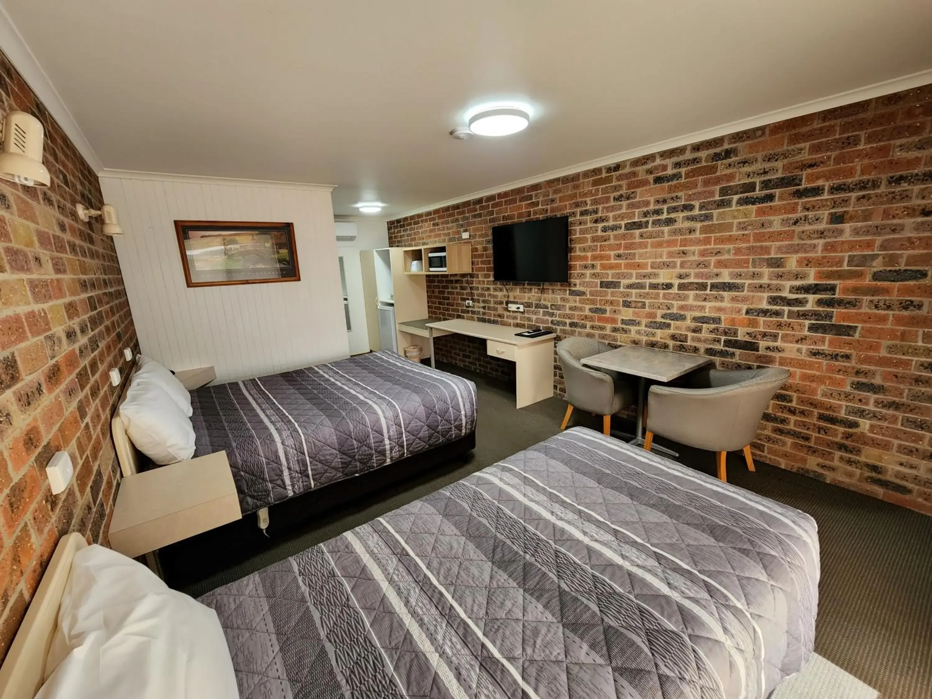 Standard Twin Room in Country Roads Motor Inn Naracoorte Standard Twin Room in Country Roads Motor Inn Naracoorte