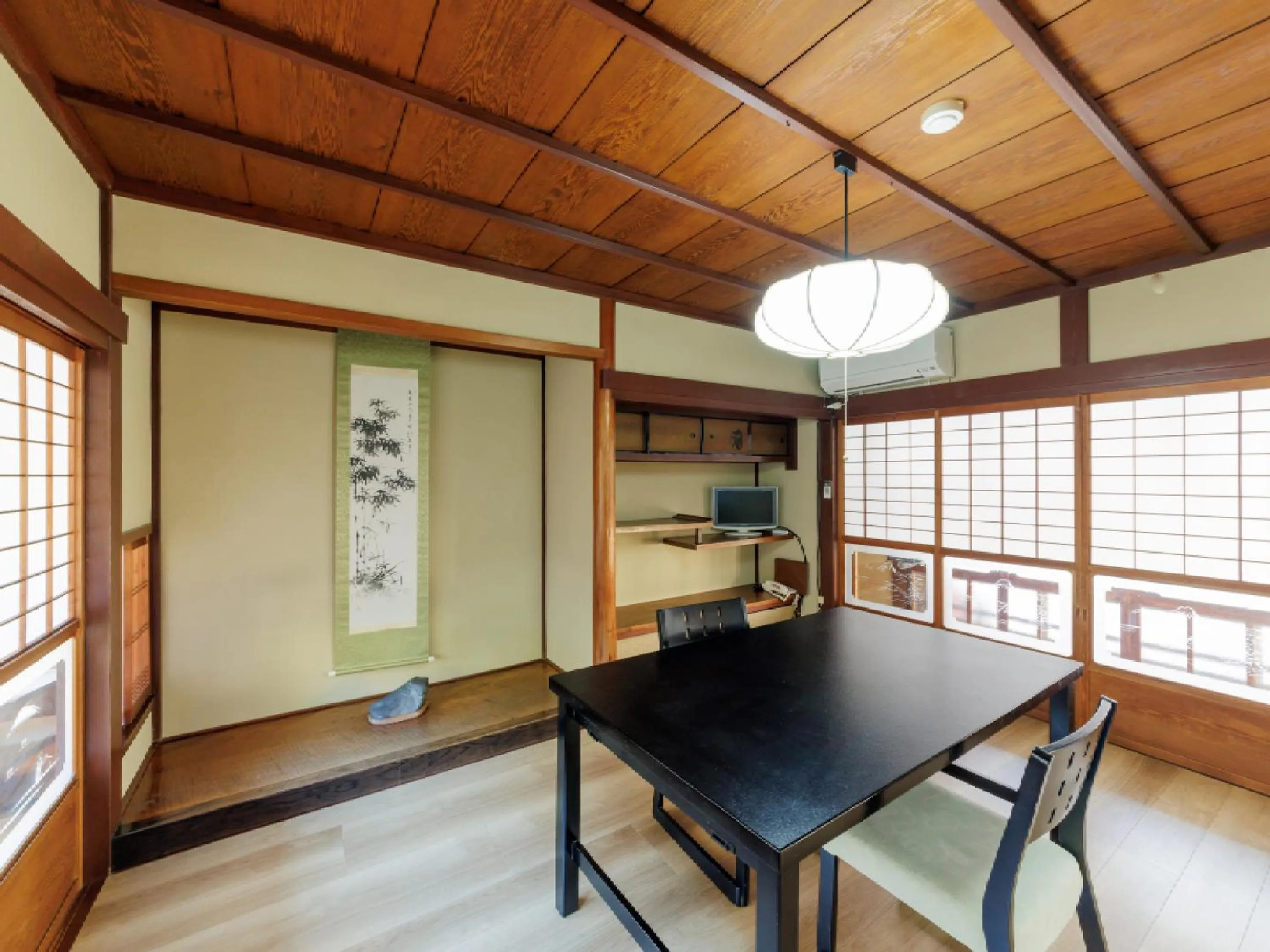 Photo of the whole room in Ryokan Kigusuriya