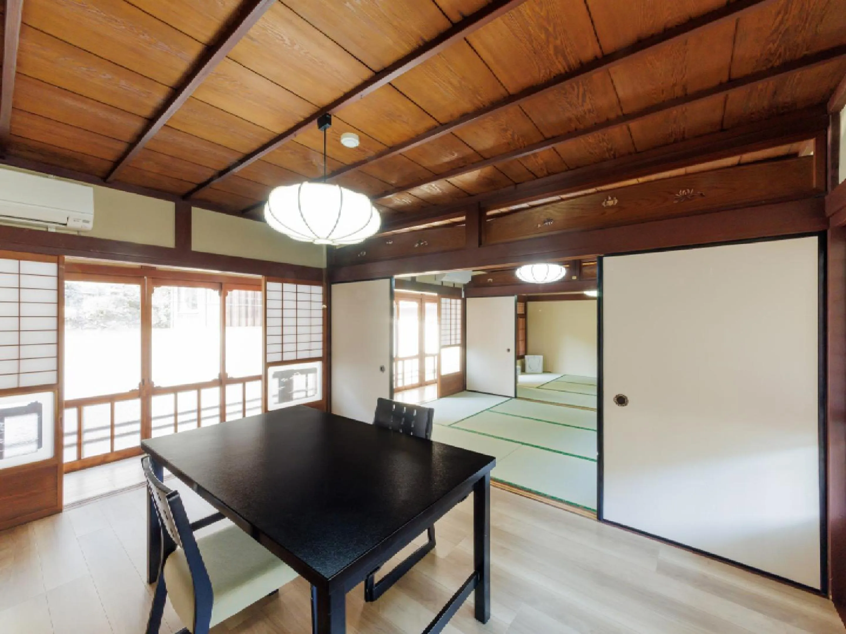 Photo of the whole room in Ryokan Kigusuriya