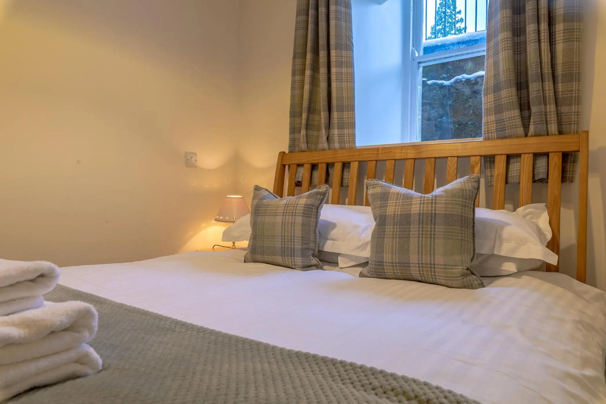 Bed in Old School Apartments Highland Club