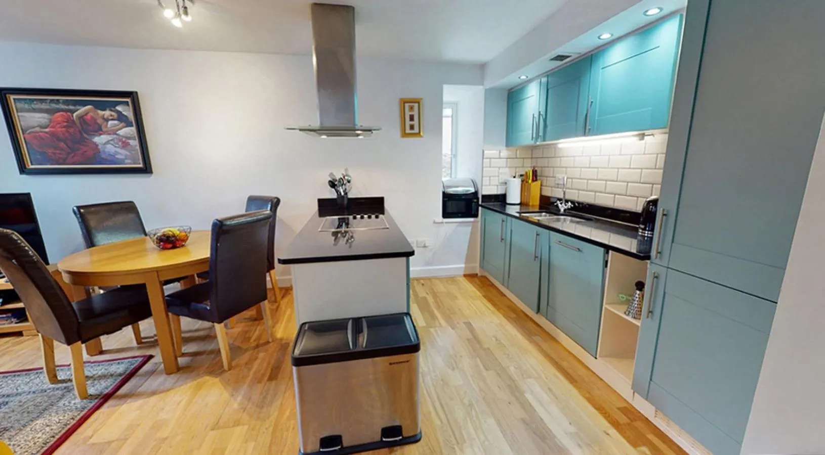 Kitchen or kitchenette in Old School Apartments Highland Club