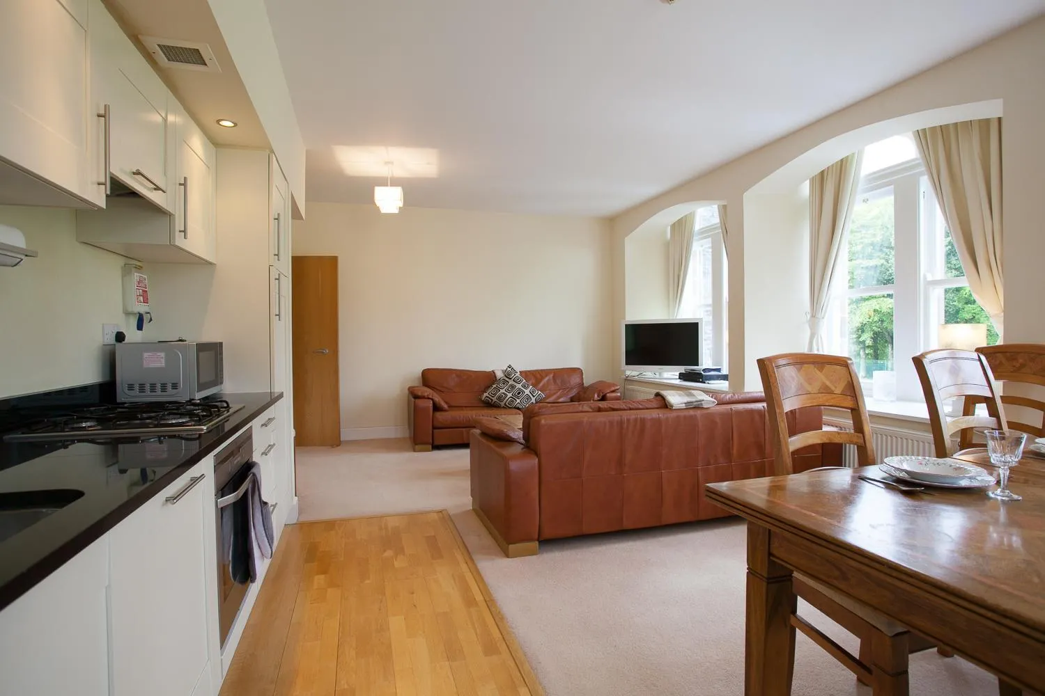 Kitchen or kitchenette in Old School Apartments Highland Club