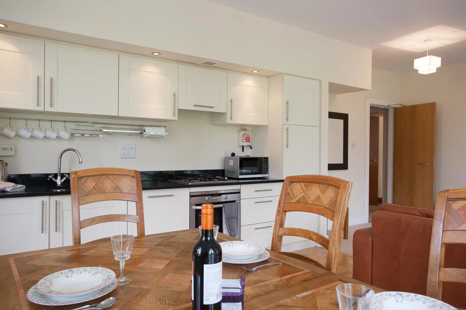 Kitchen or kitchenette in Old School Apartments Highland Club
