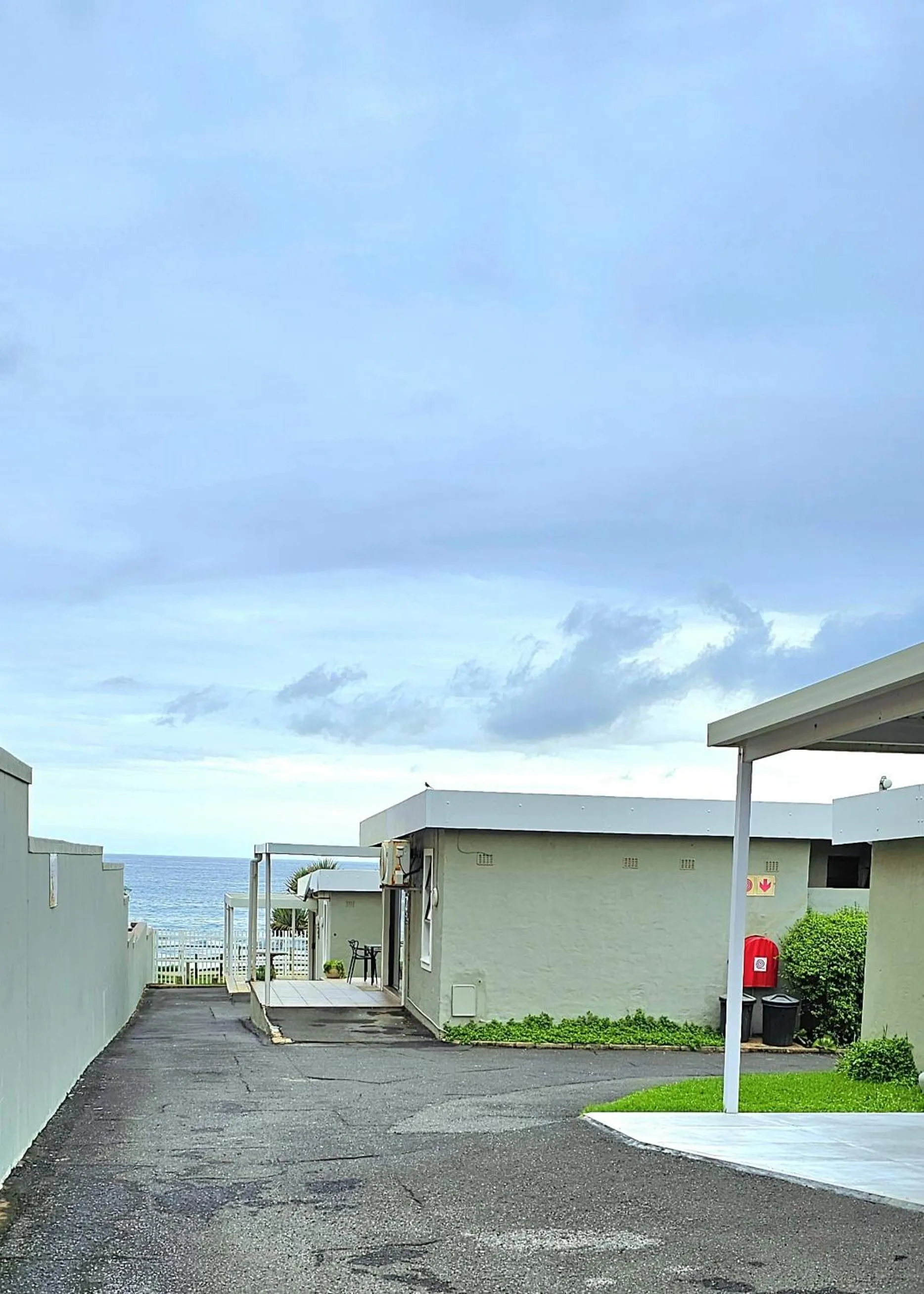 Property building in 10 Coral Cove Beach Lodge