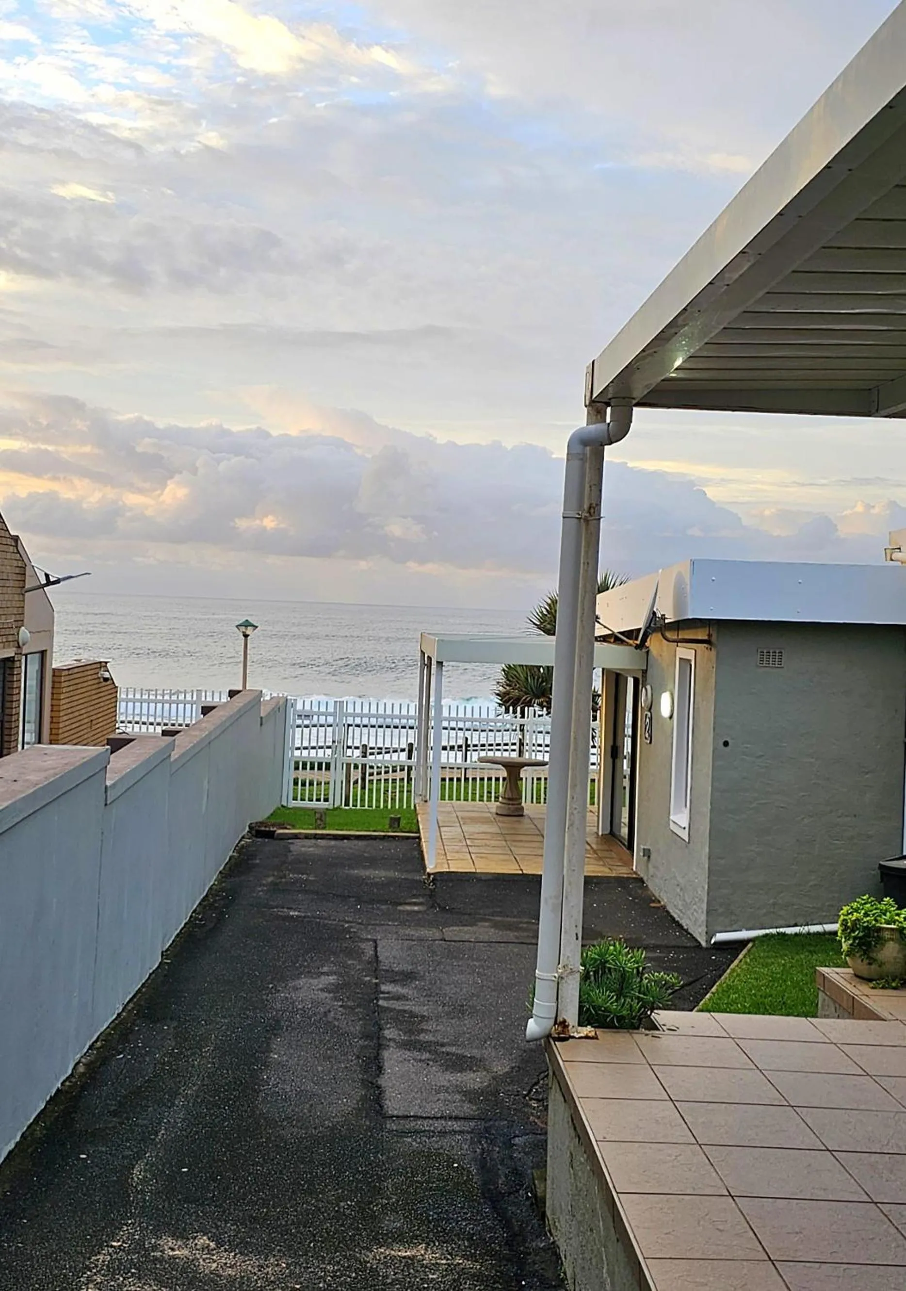 Property building in 10 Coral Cove Beach Lodge