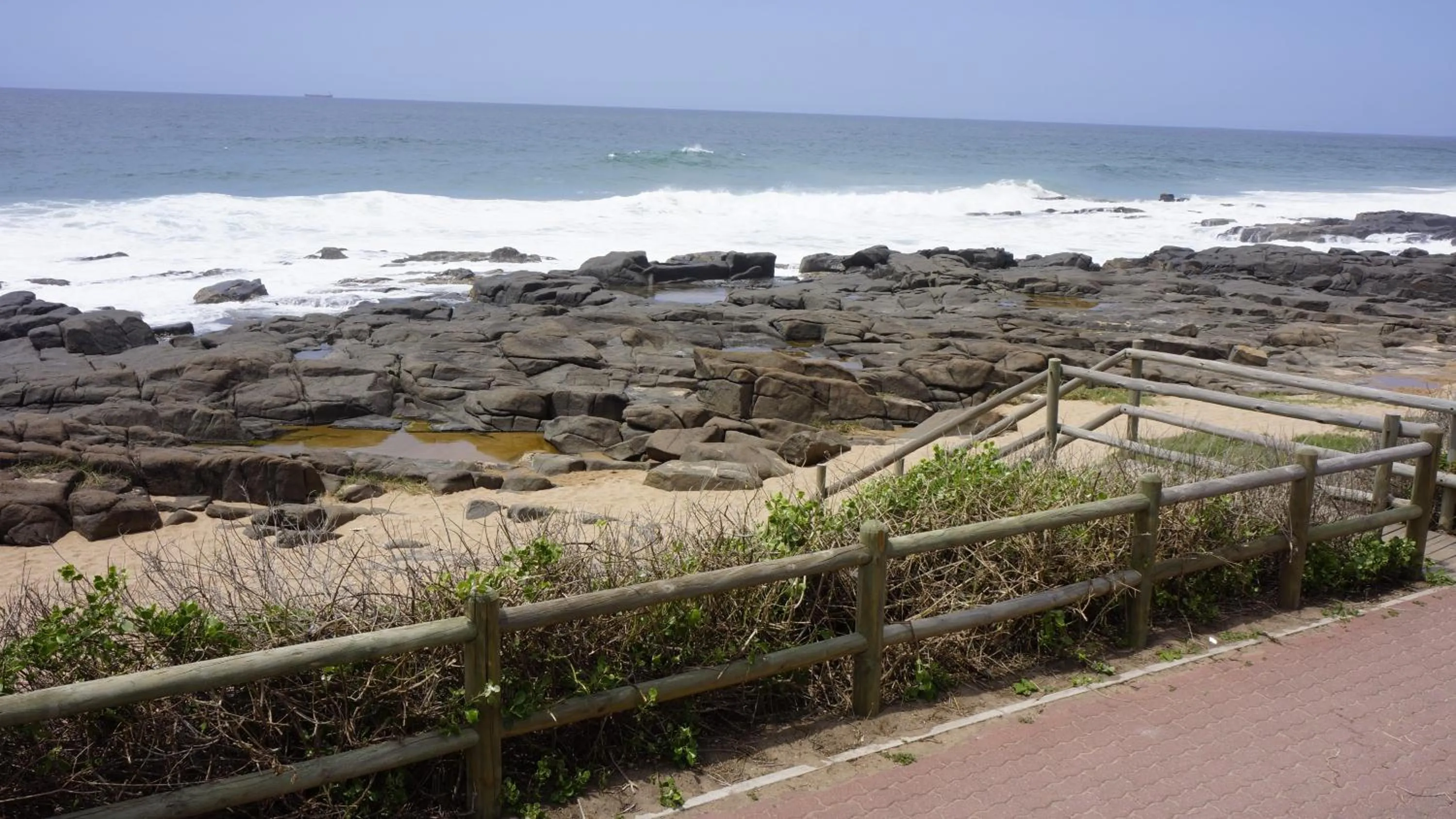 Beach in 10 Coral Cove Beach Lodge