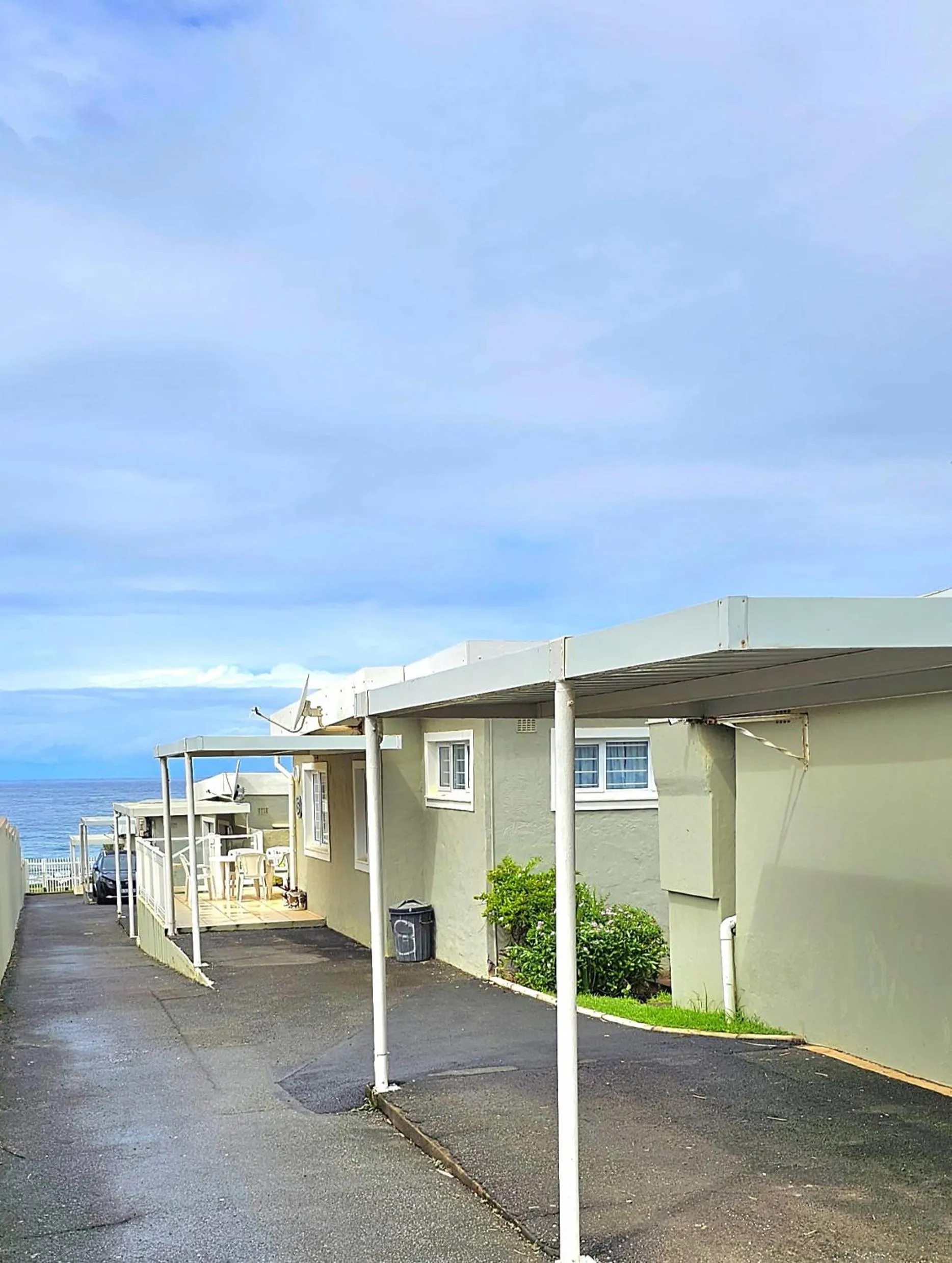 Property building in 10 Coral Cove Beach Lodge
