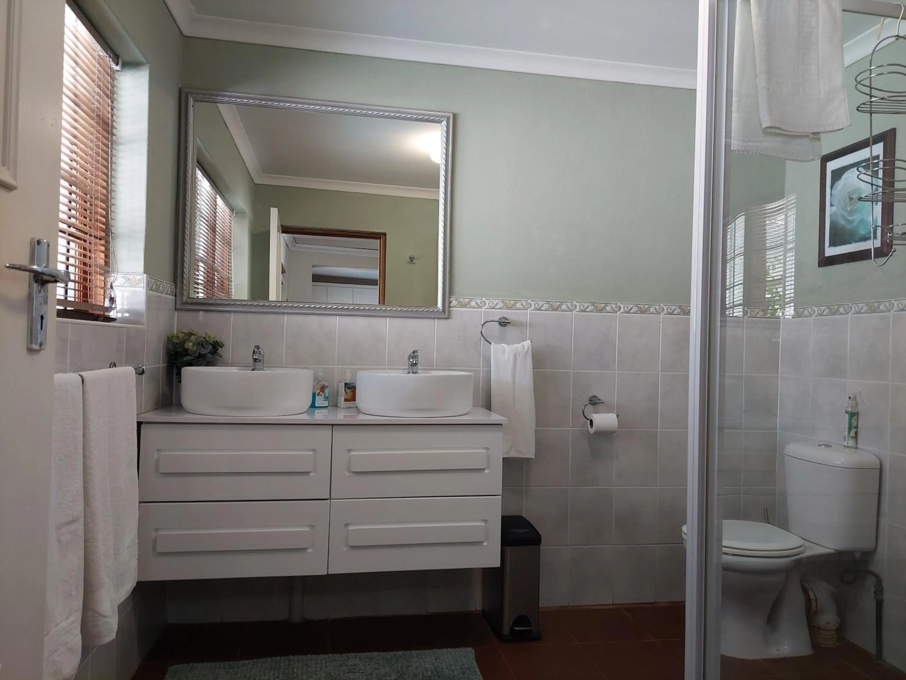 Bathroom in Apartment 7 On Oakleigh