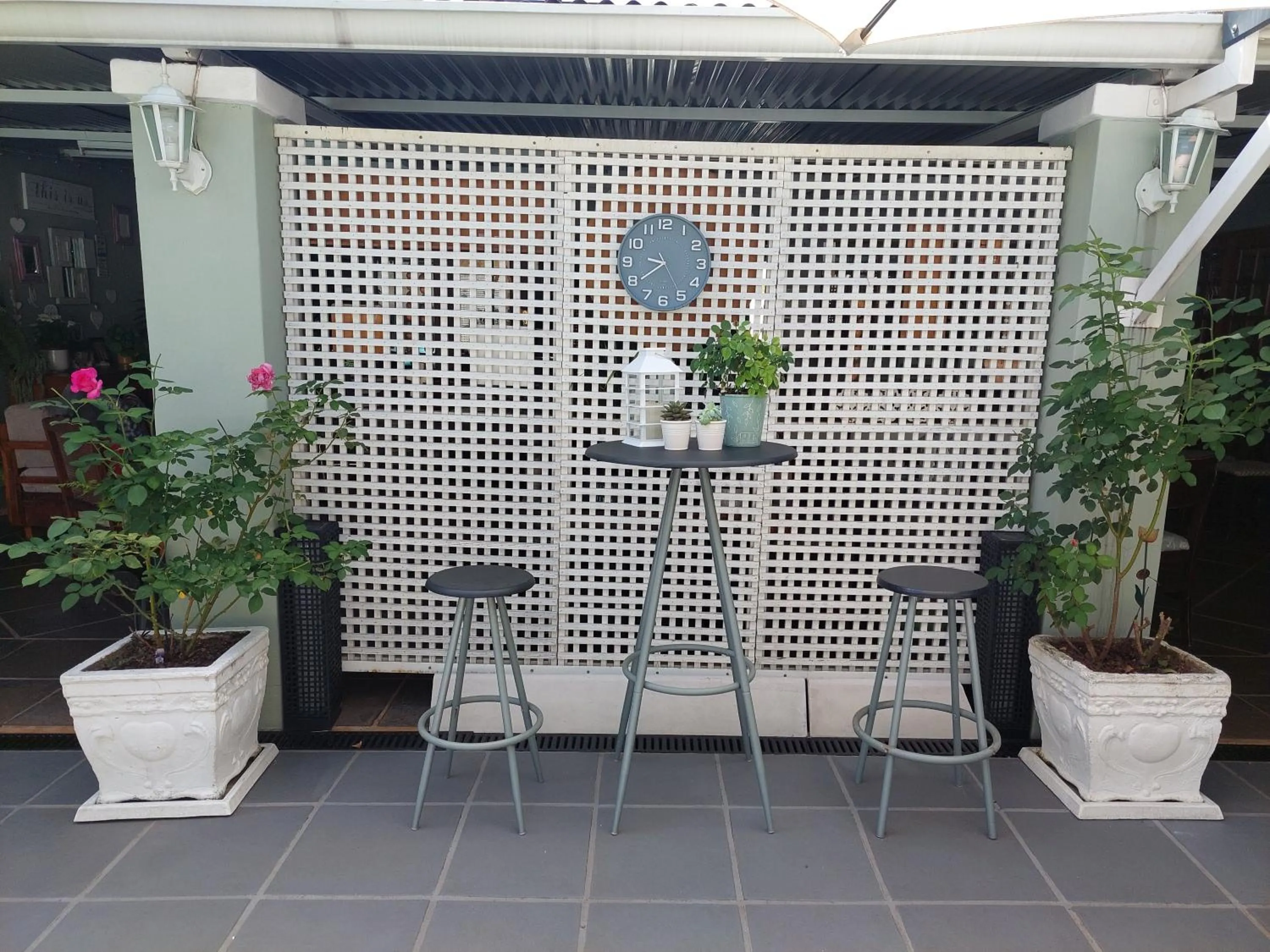 Patio in Apartment 7 On Oakleigh