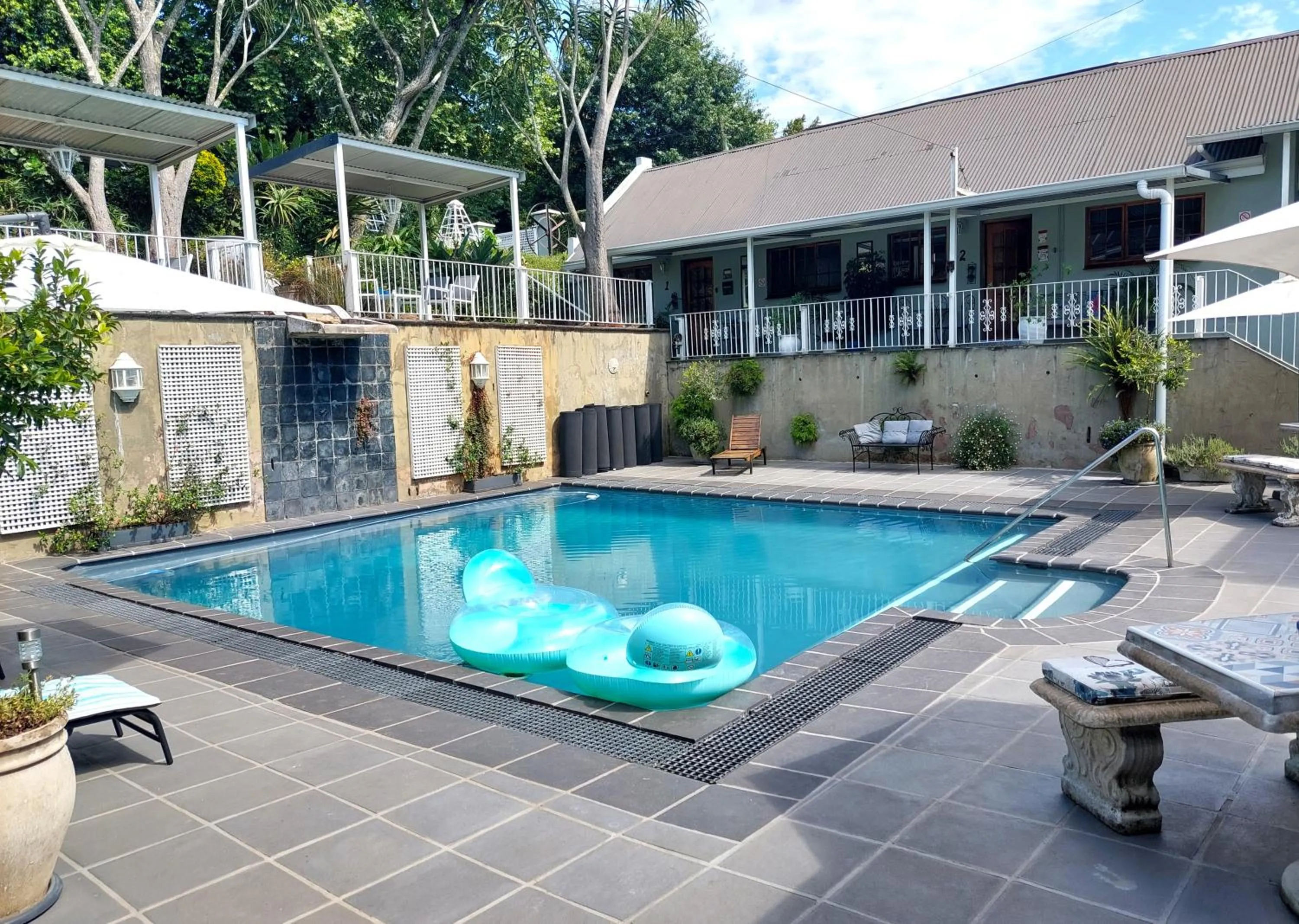 Swimming pool in Apartment 7 On Oakleigh