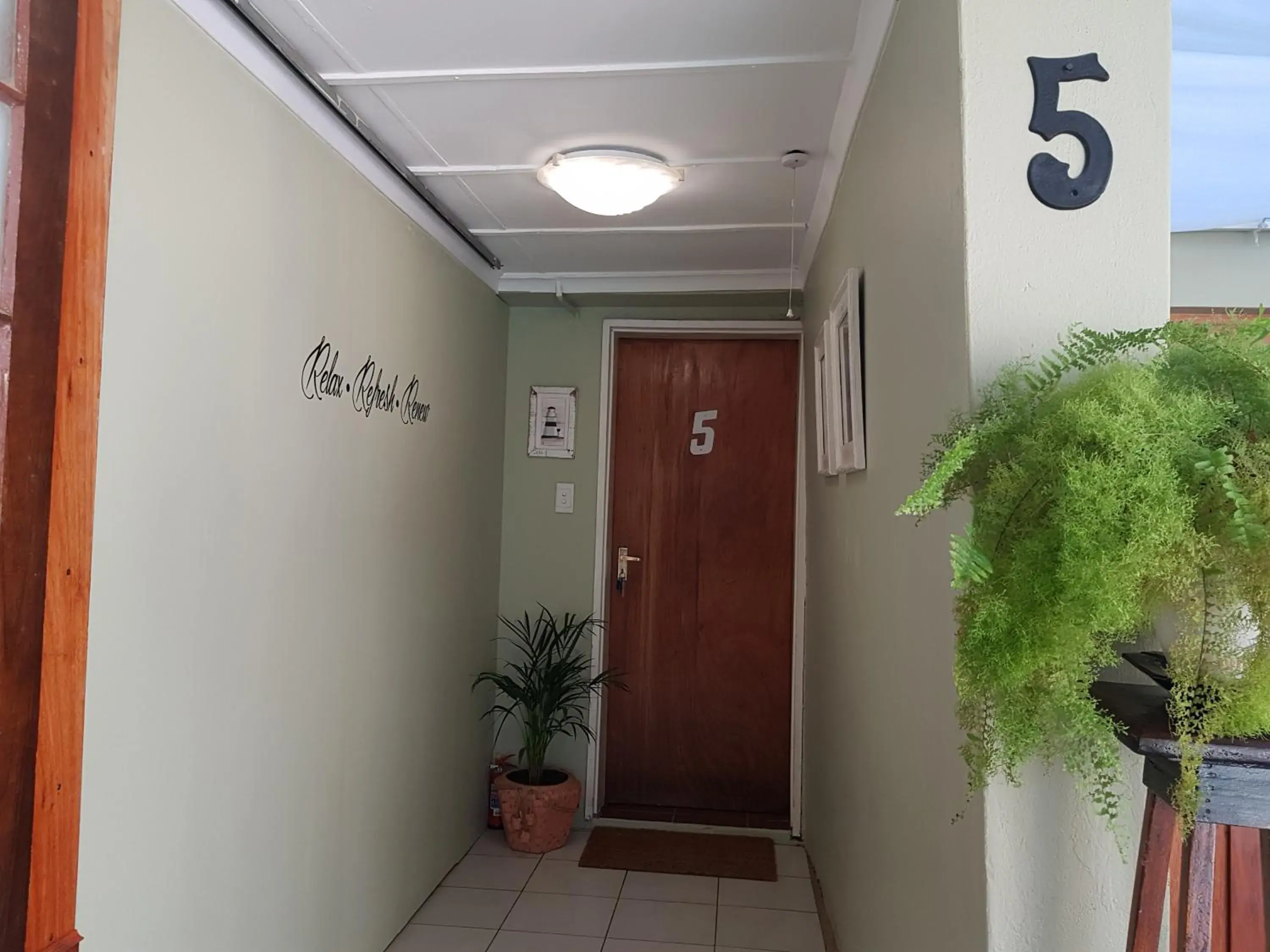 Ground Floor Apartment - single occupancy in Apartment 7 On Oakleigh Ground Floor Apartment - single occupancy in Apartment 7 On Oakleigh