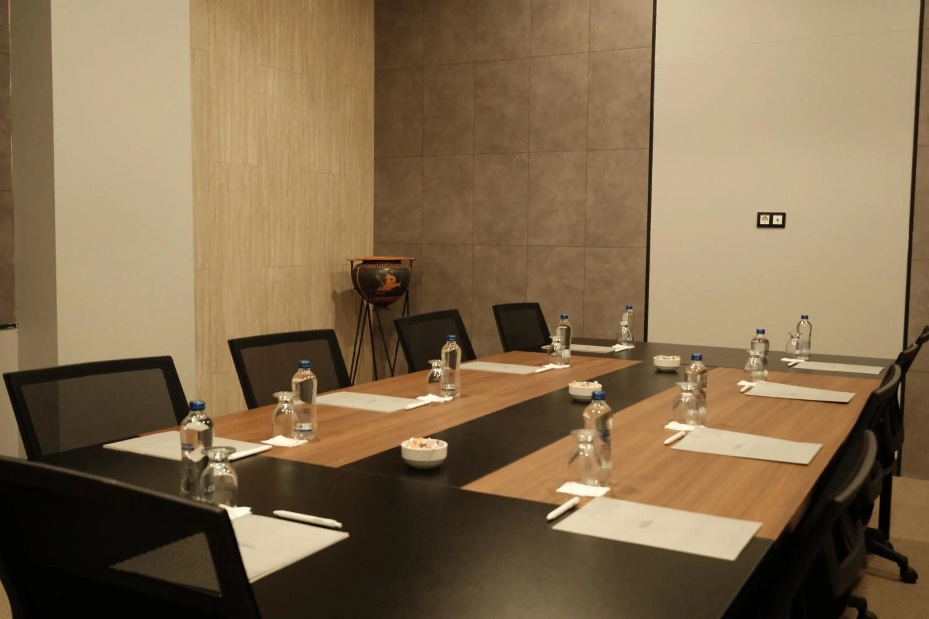 Meeting/conference room in Remida Managed By Dedeman