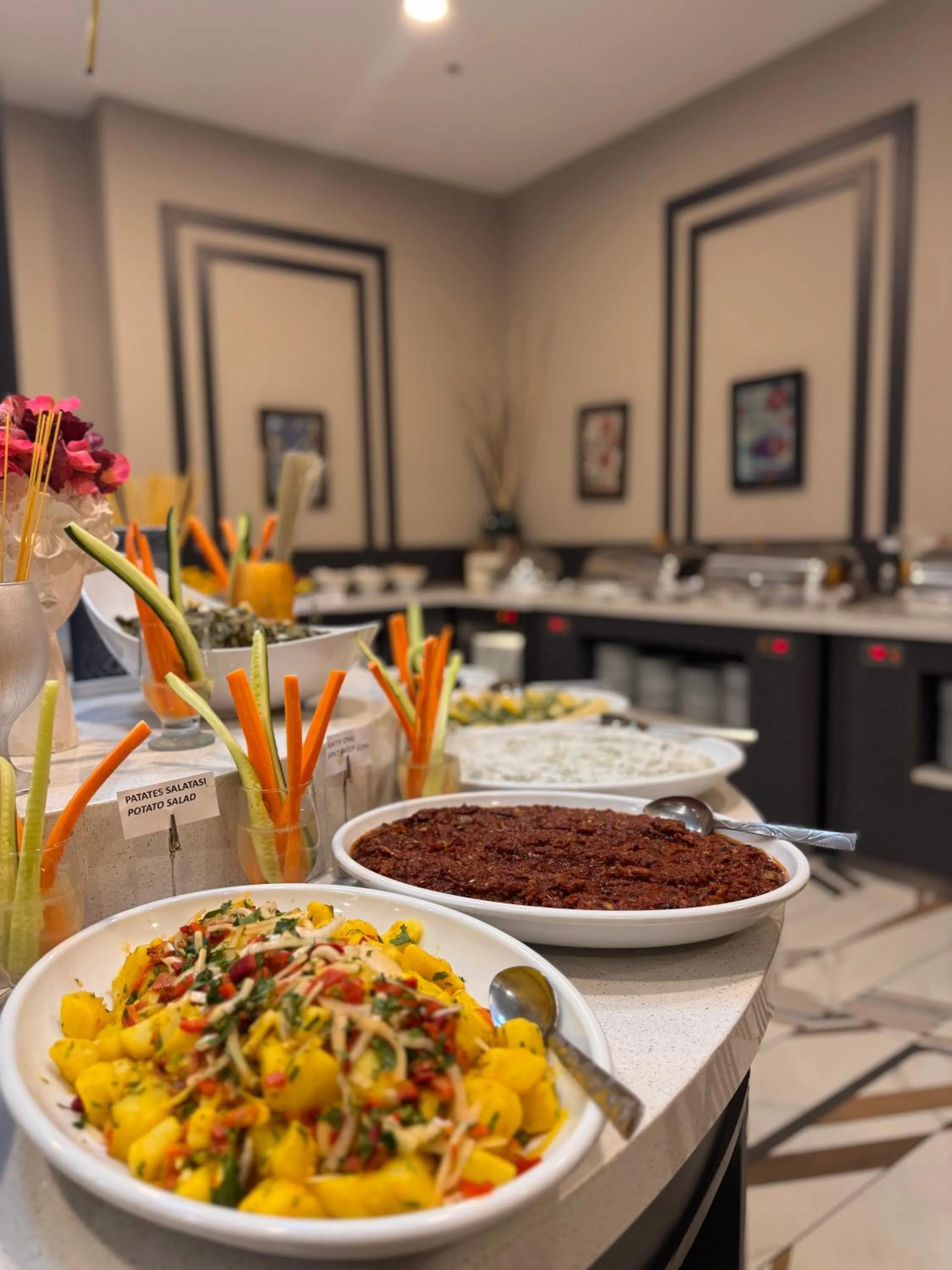 Food and drinks in Remida Managed By Dedeman